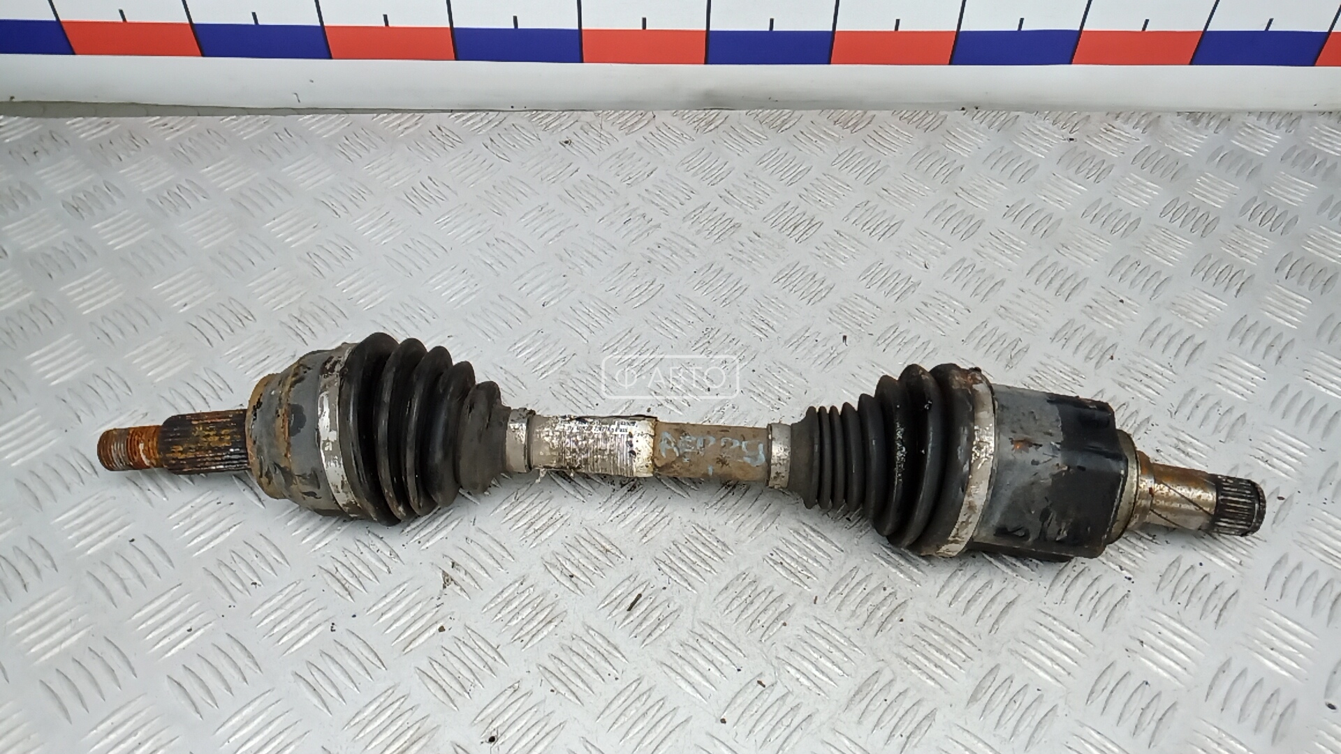 Привод передний левый