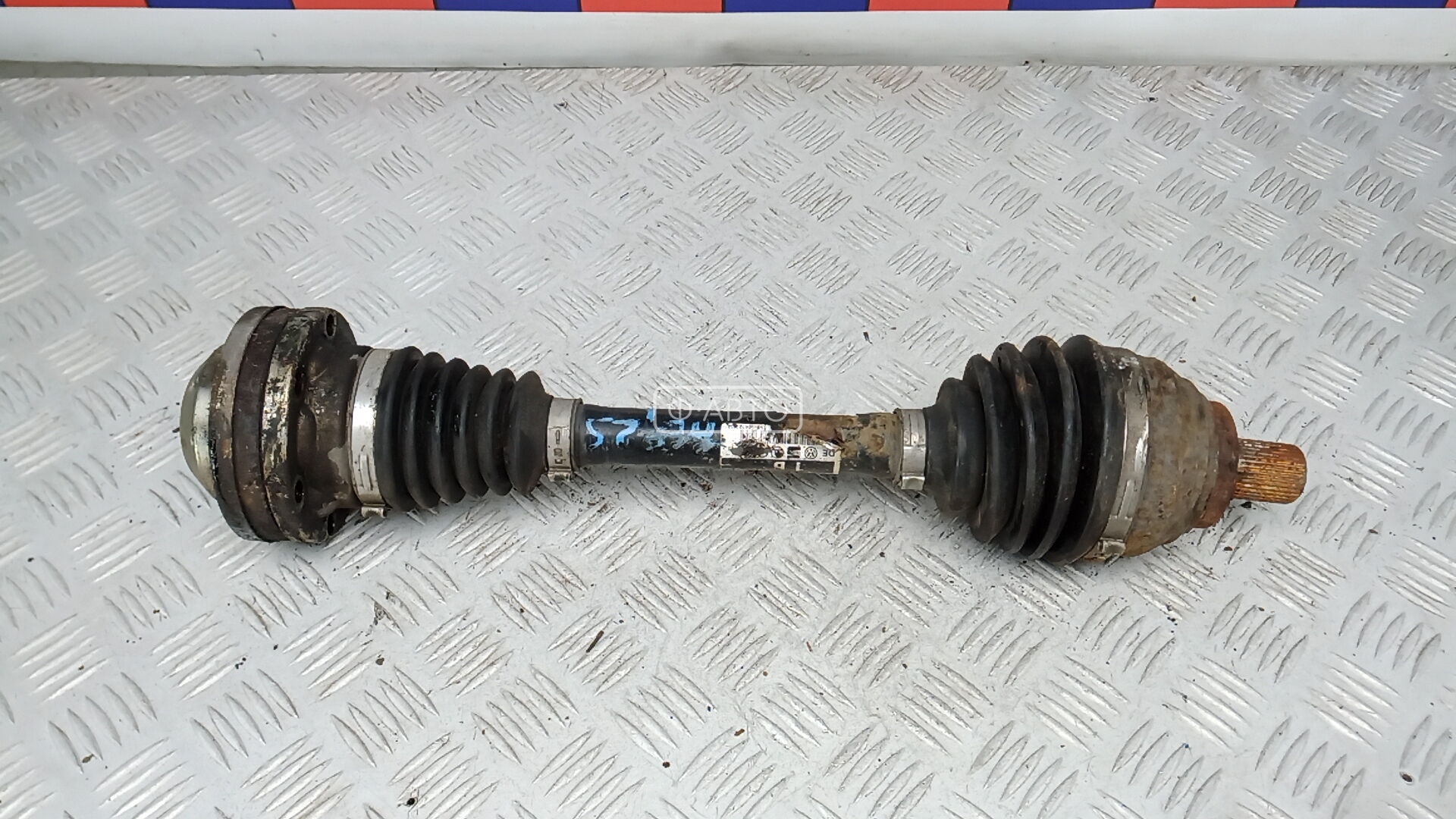 Привод передний левый