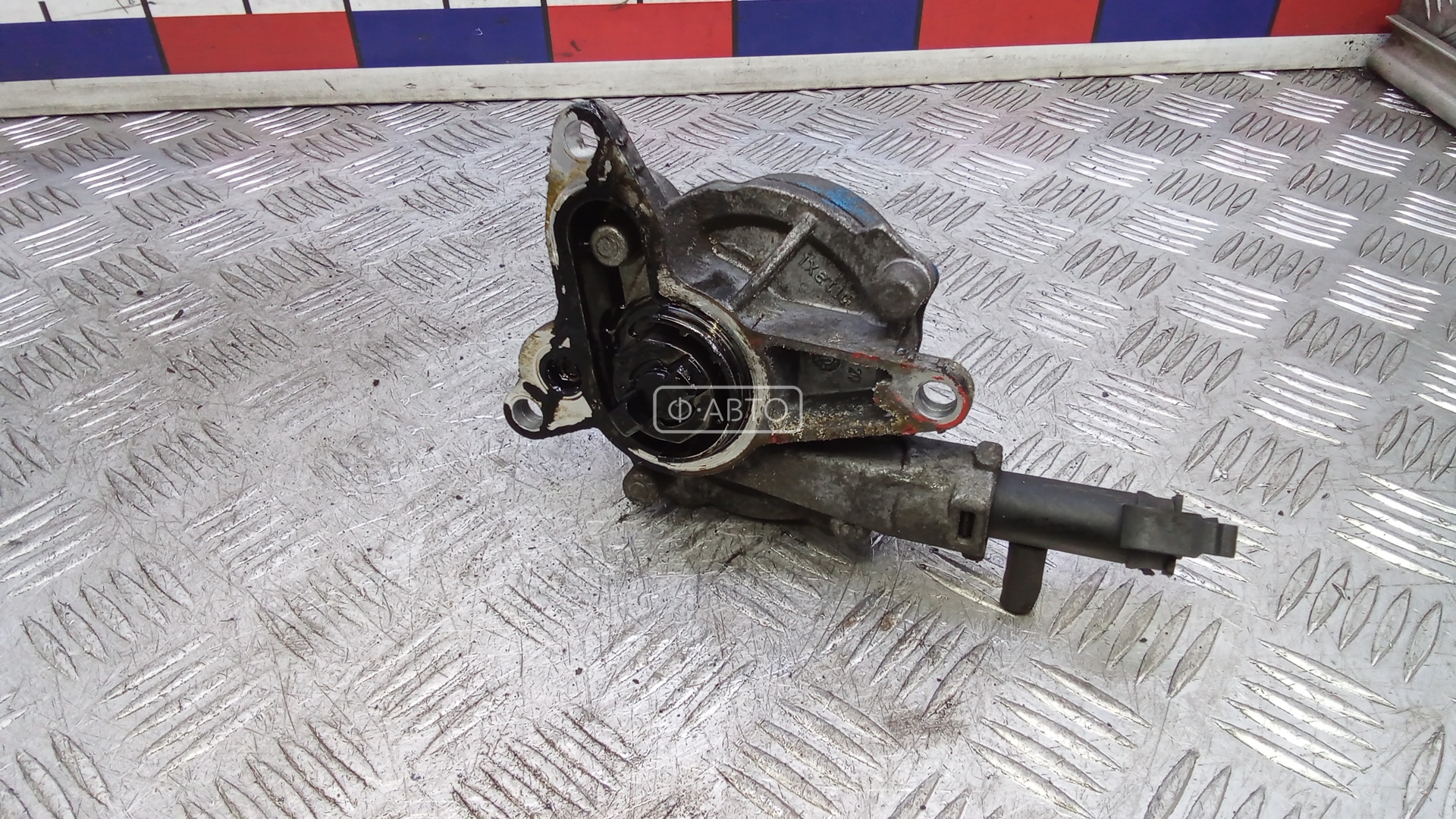 Насос вакуумный