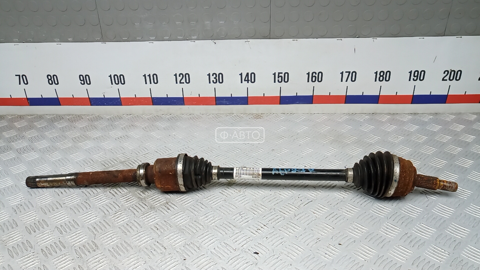 Привод передний правый