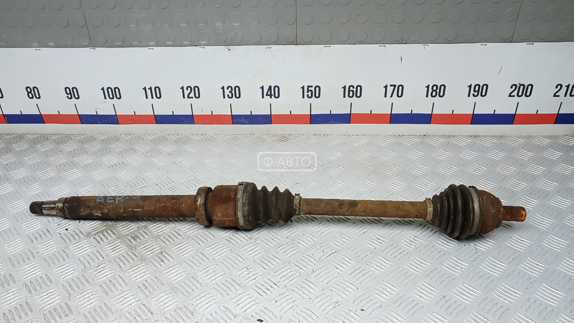 Привод передний правый