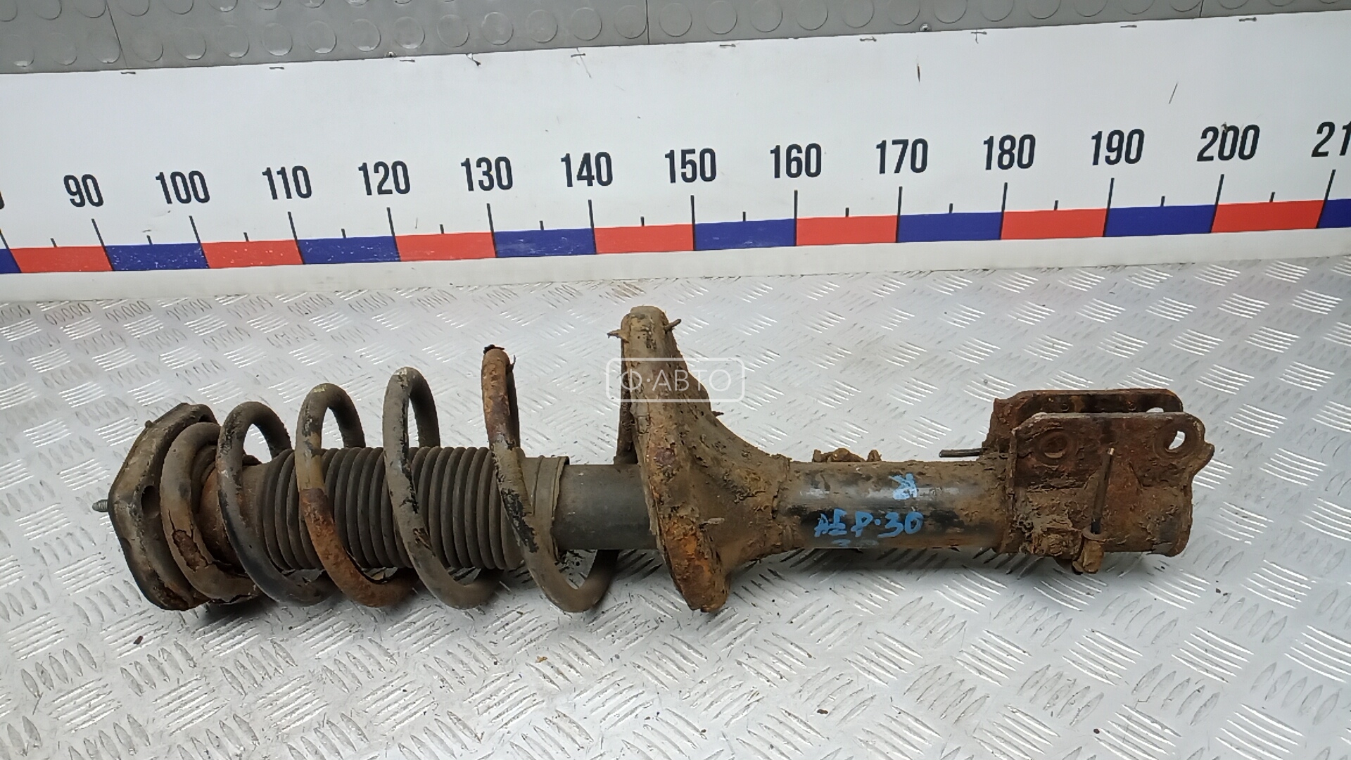 Стойка задняя правая