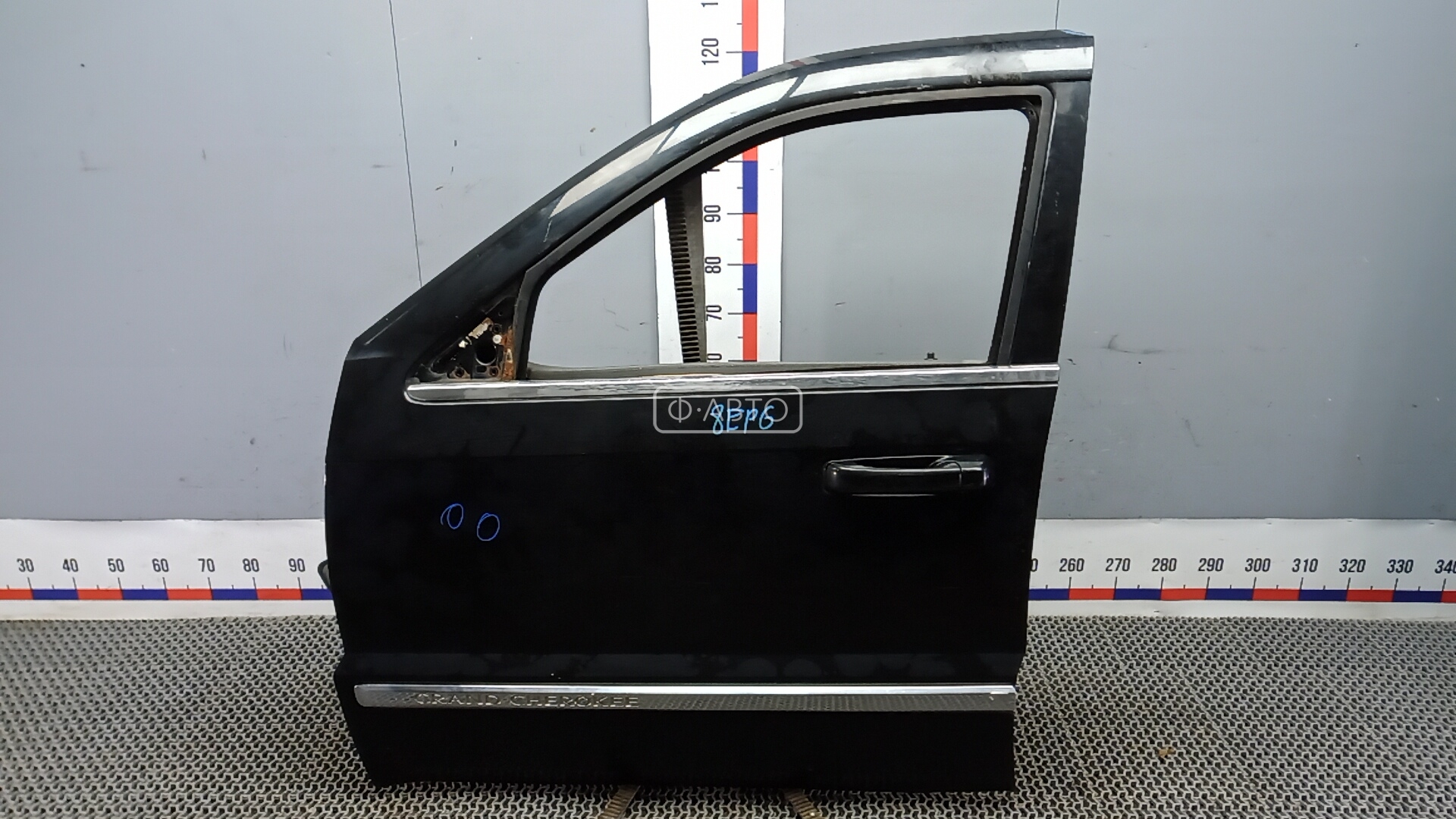 Дверь передняя левая