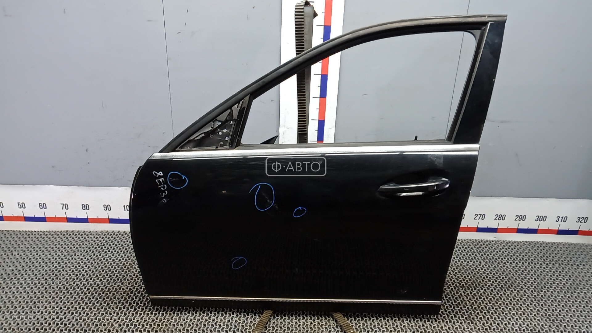 Дверь передняя левая