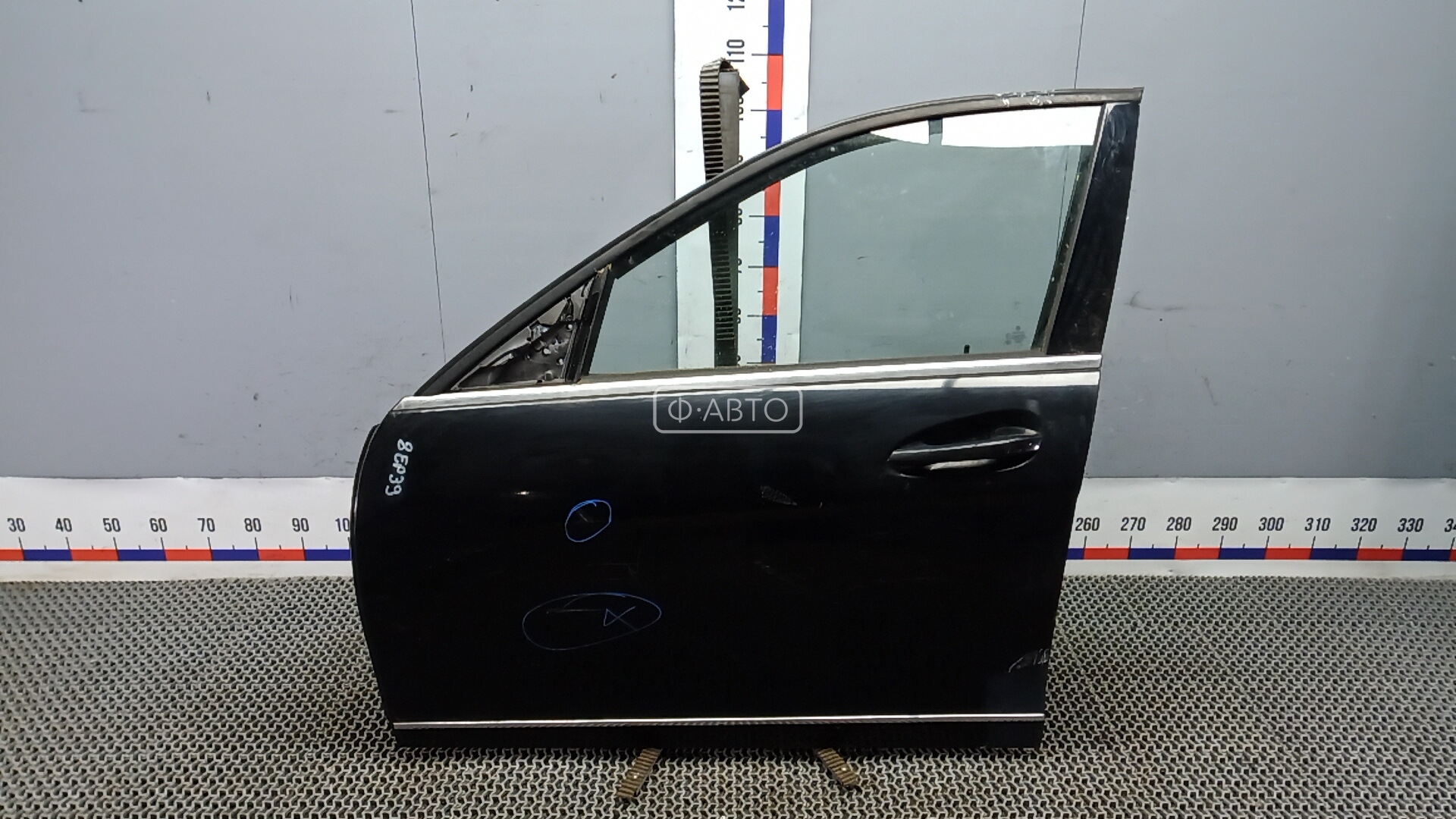 Дверь передняя левая