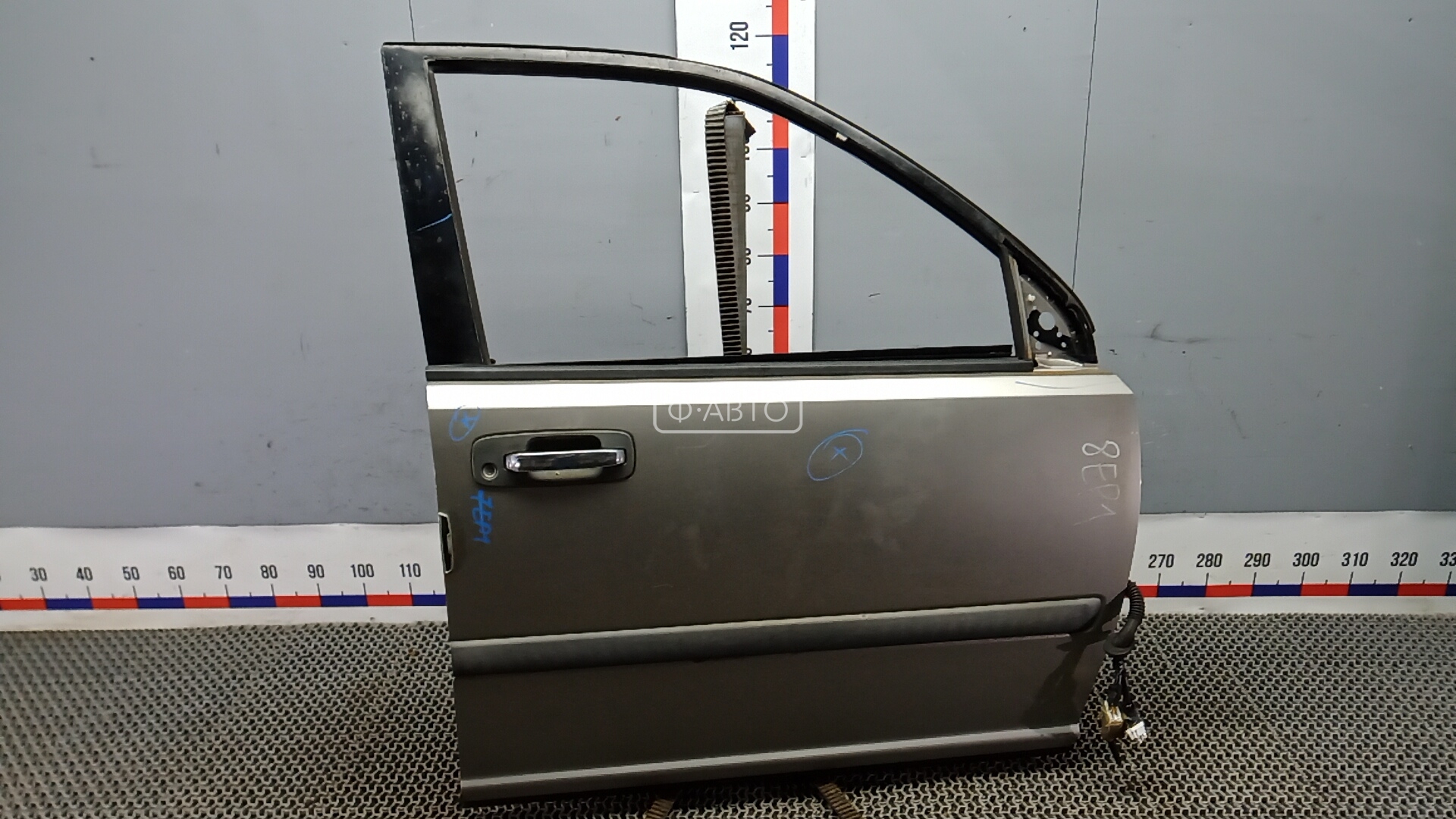 Дверь передняя правая