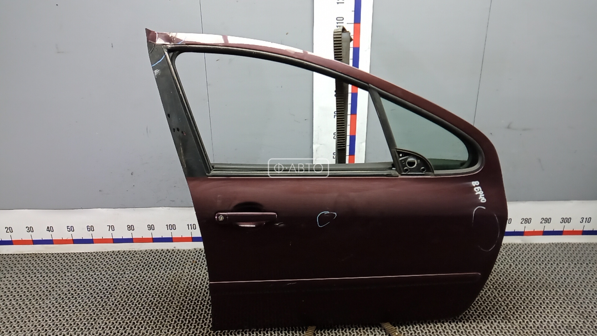 Дверь передняя правая