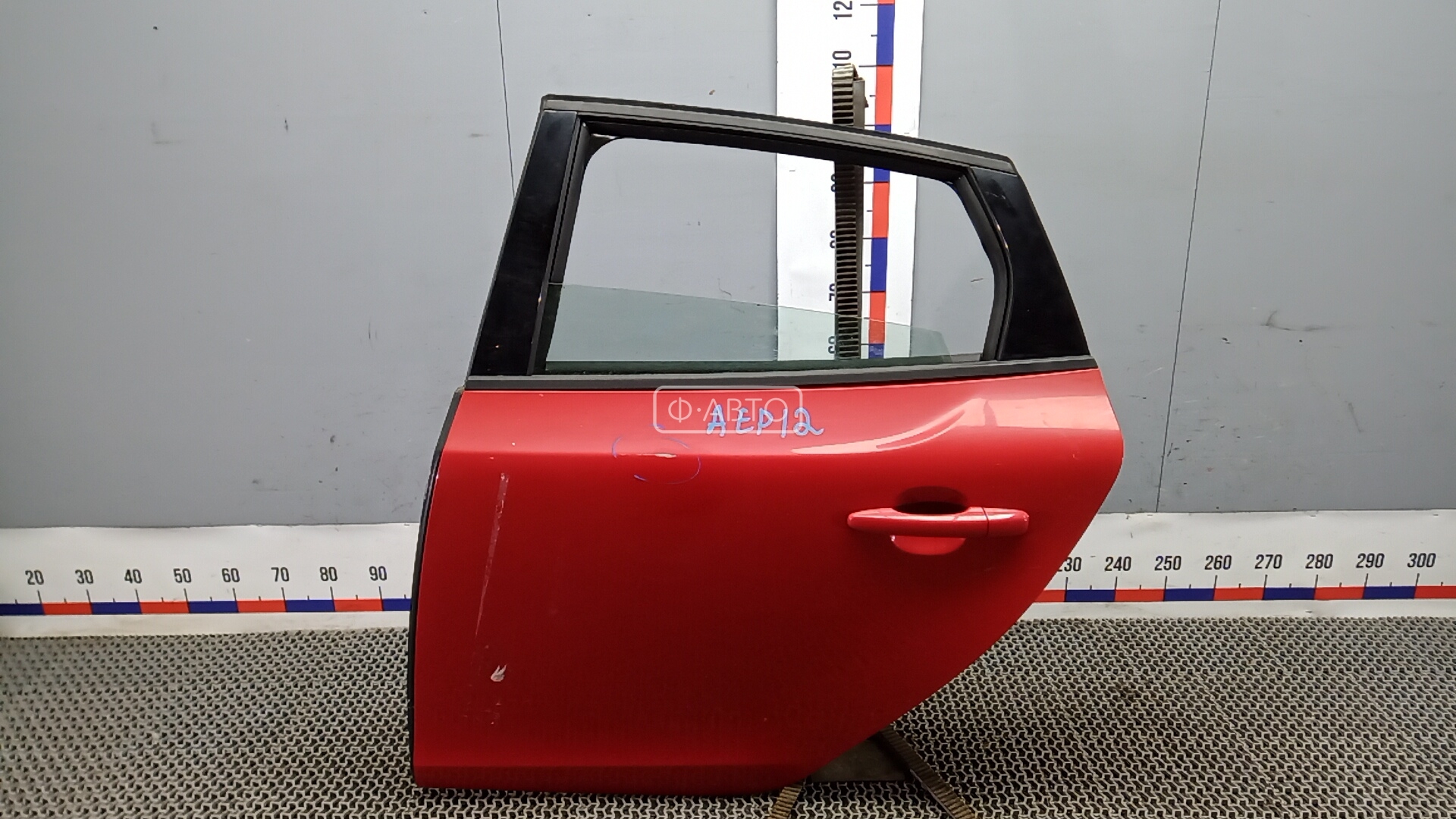 Дверь задняя левая