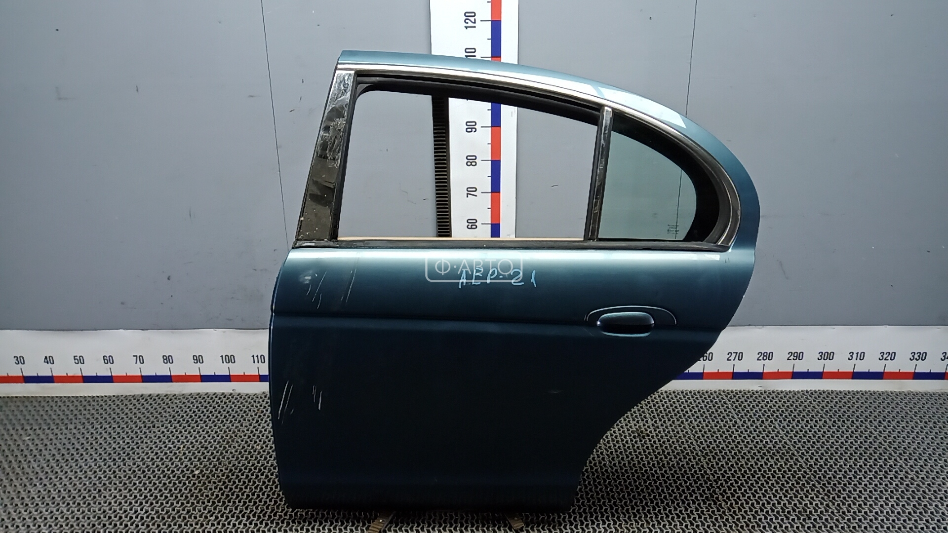 Дверь задняя левая