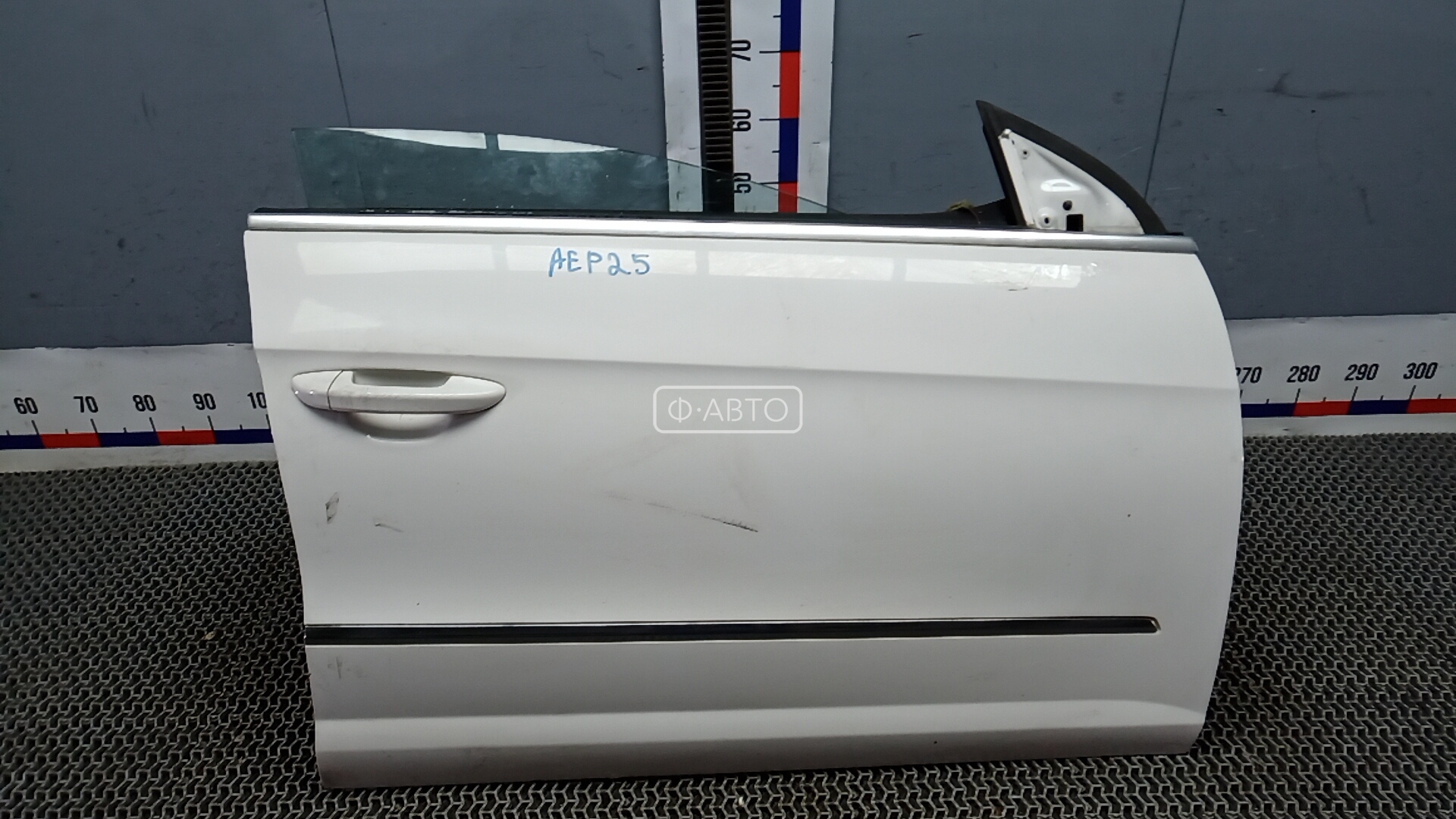 Дверь передняя правая