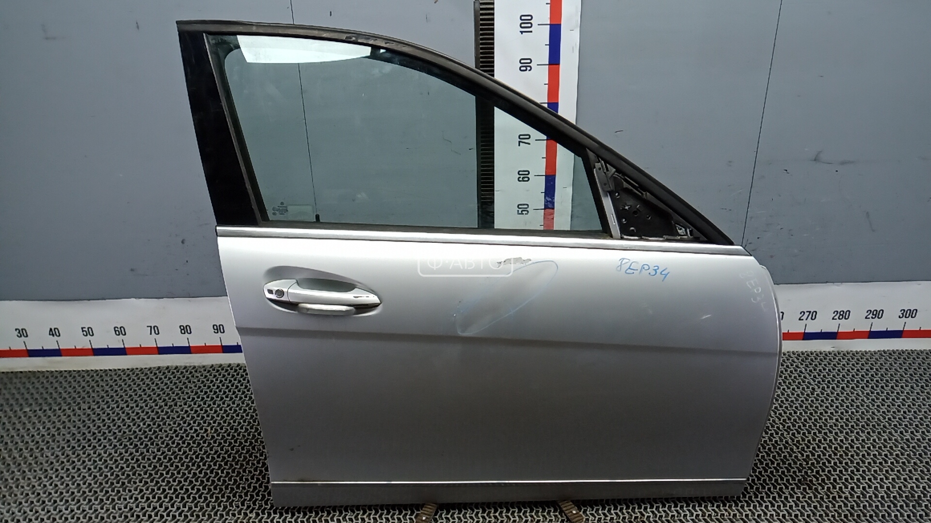 Дверь передняя правая