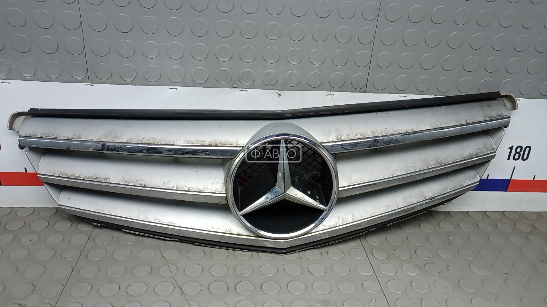 Решетка радиатора