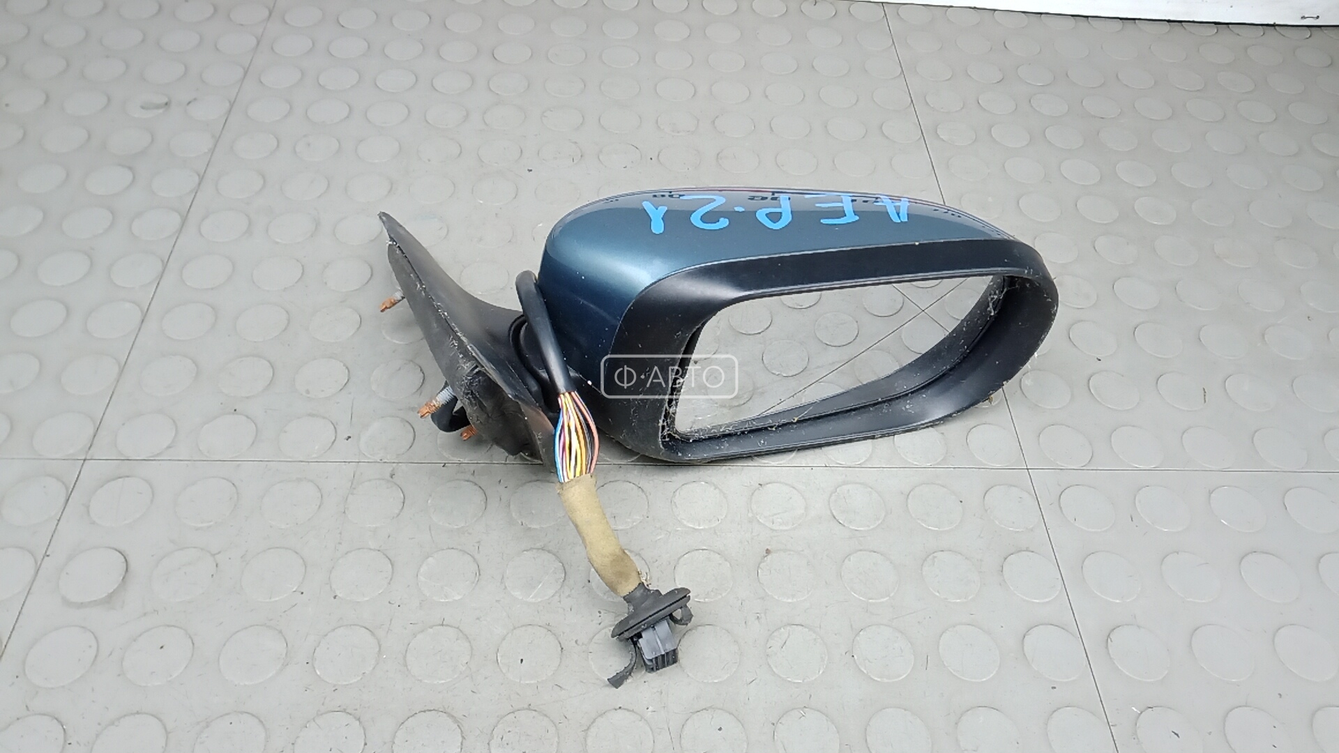 Зеркало наружное правое