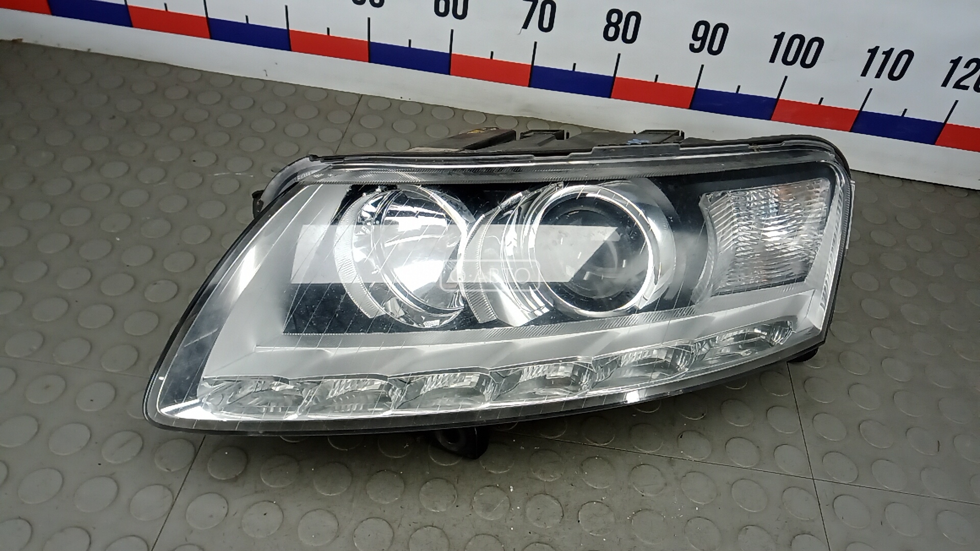 Фара левая
