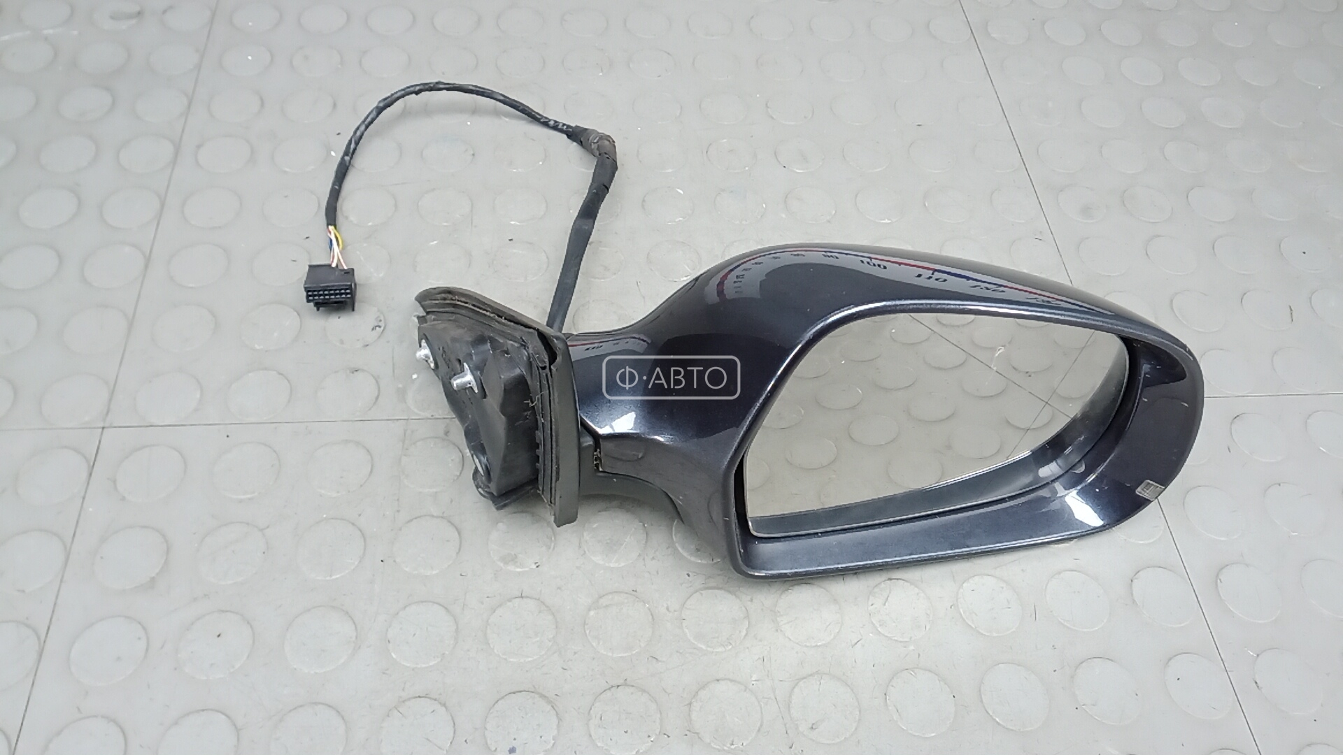 Зеркало наружное правое