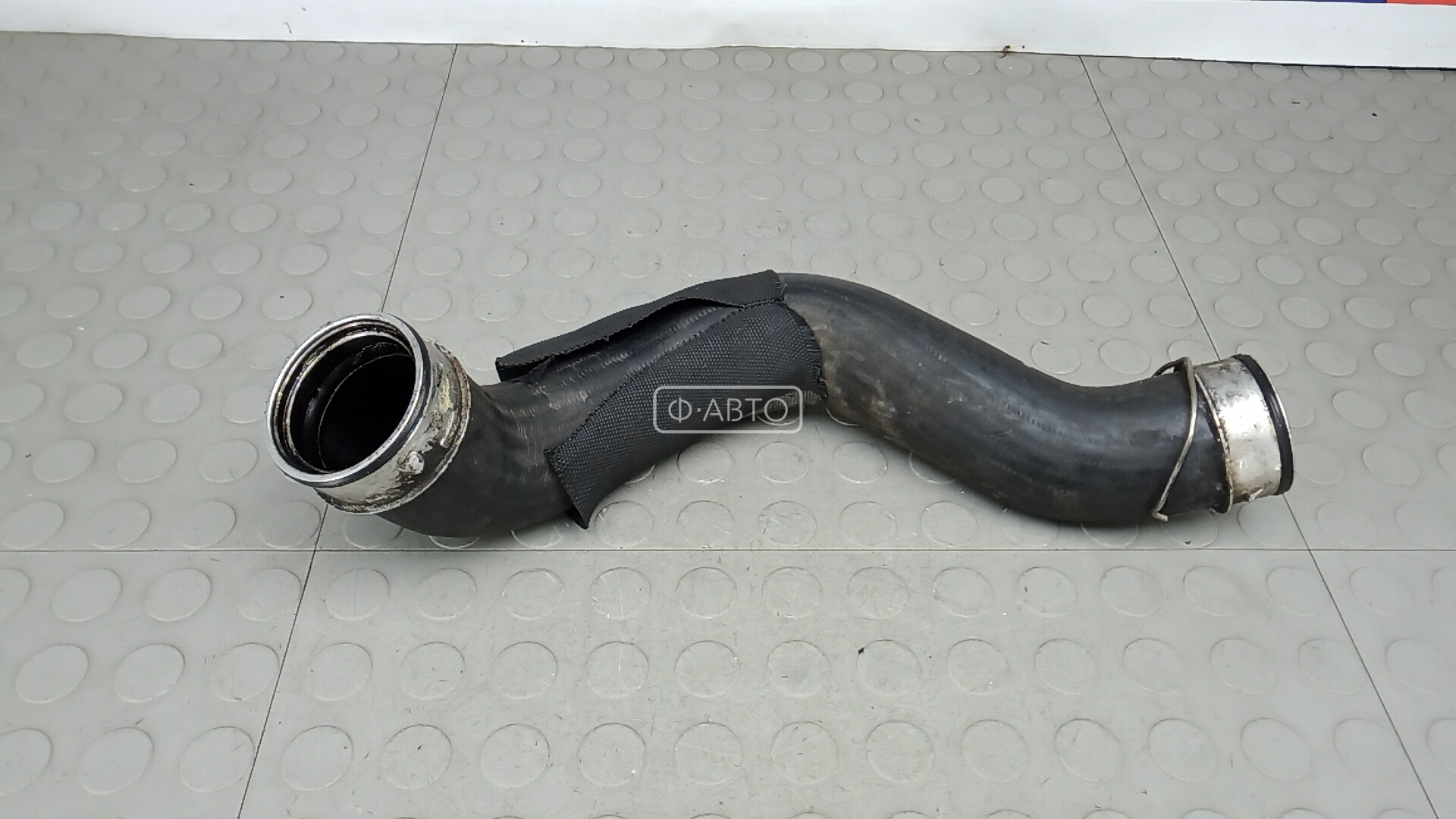 Патрубок интеркулера