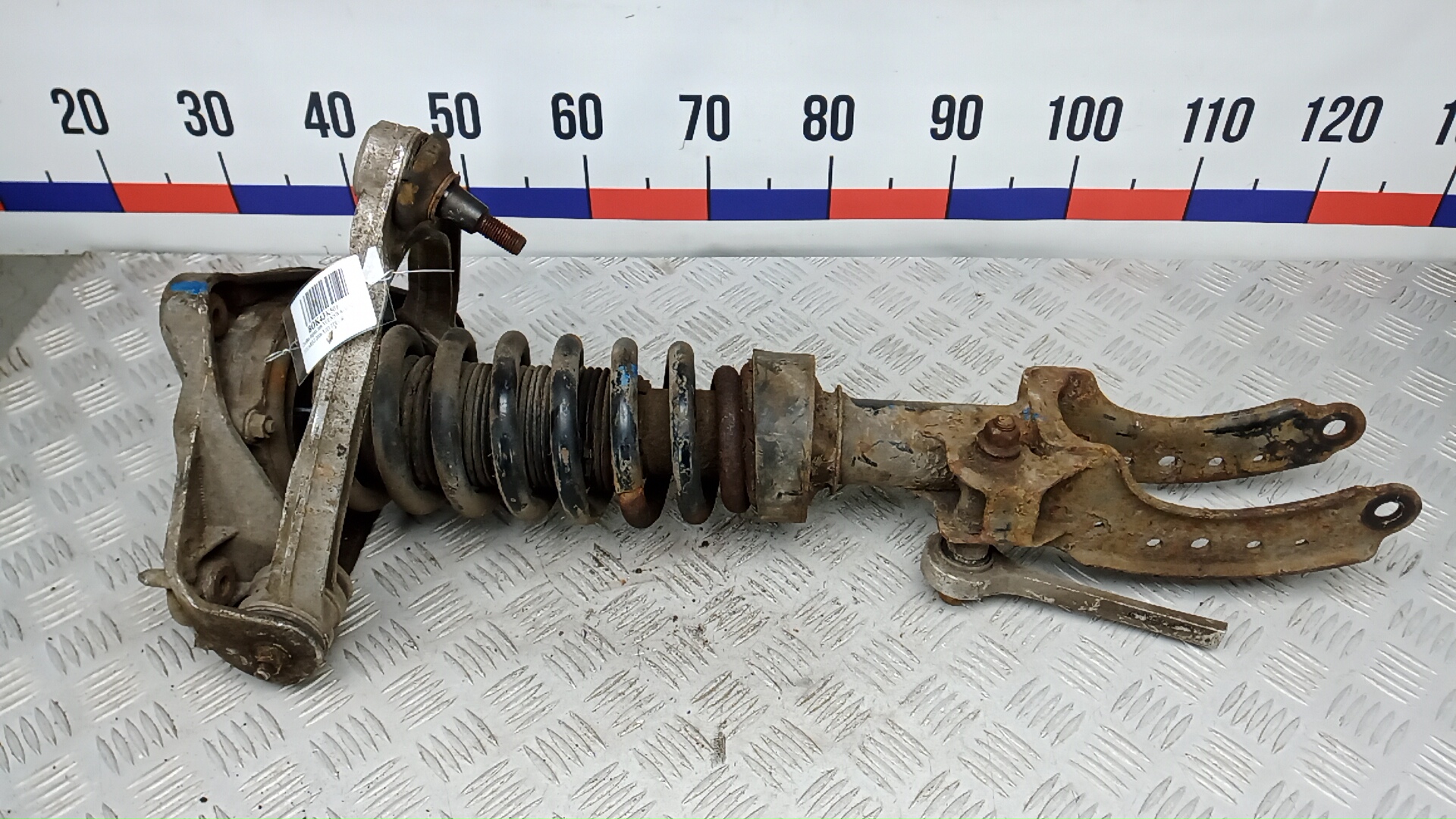 Стойка передняя левая VOLKSWAGEN TOUAREG 7L