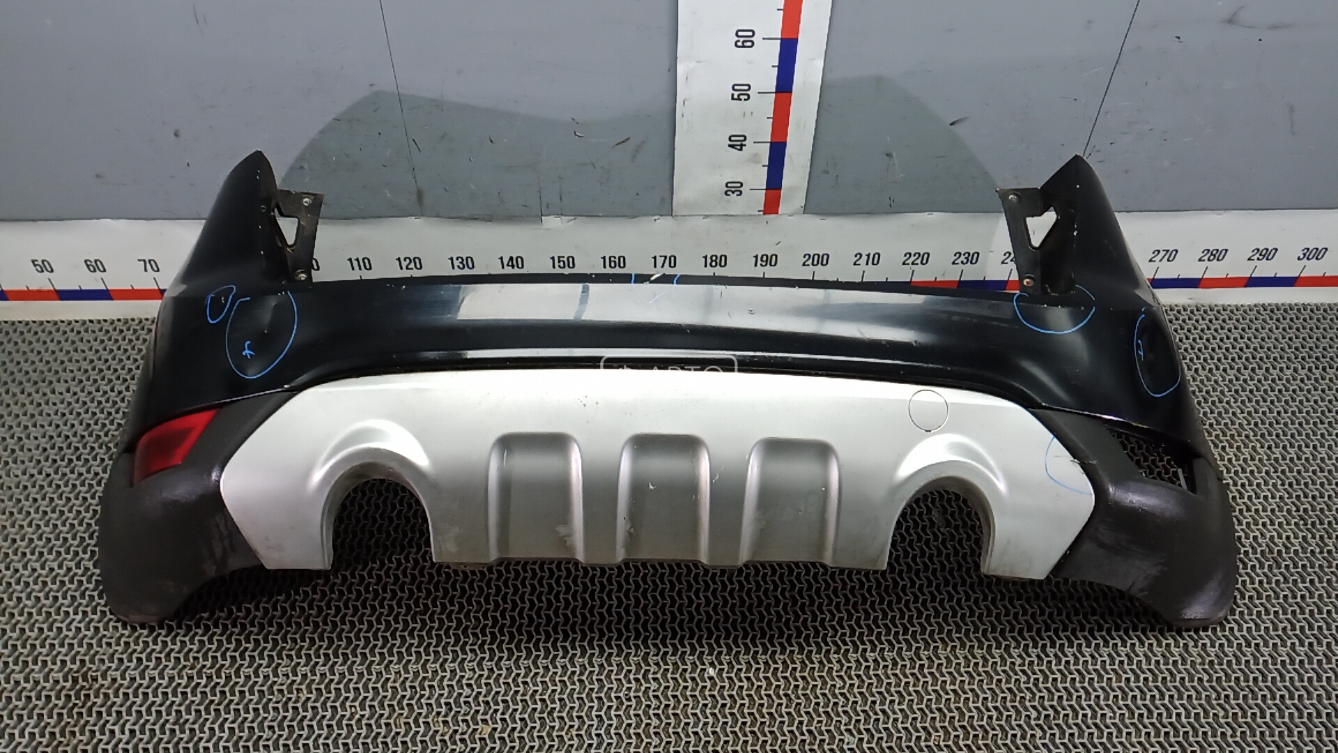 Бампер задний