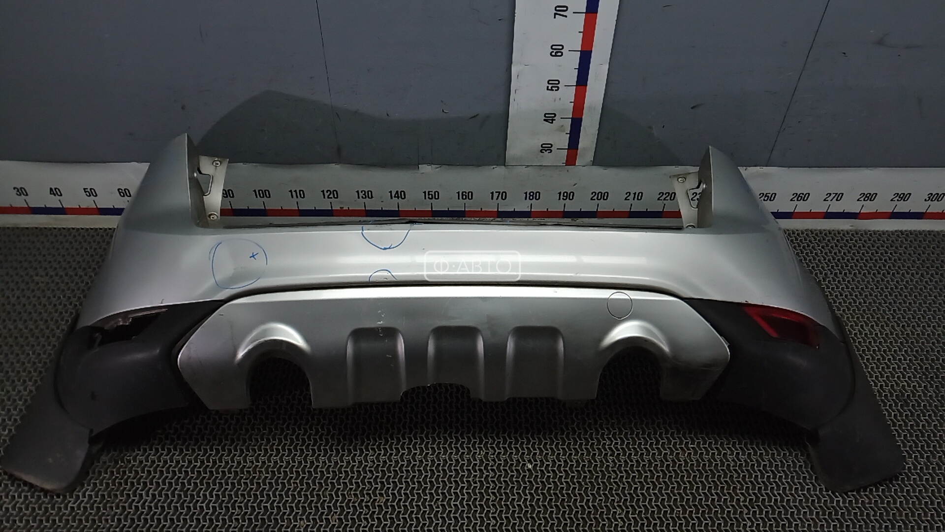 Бампер задний