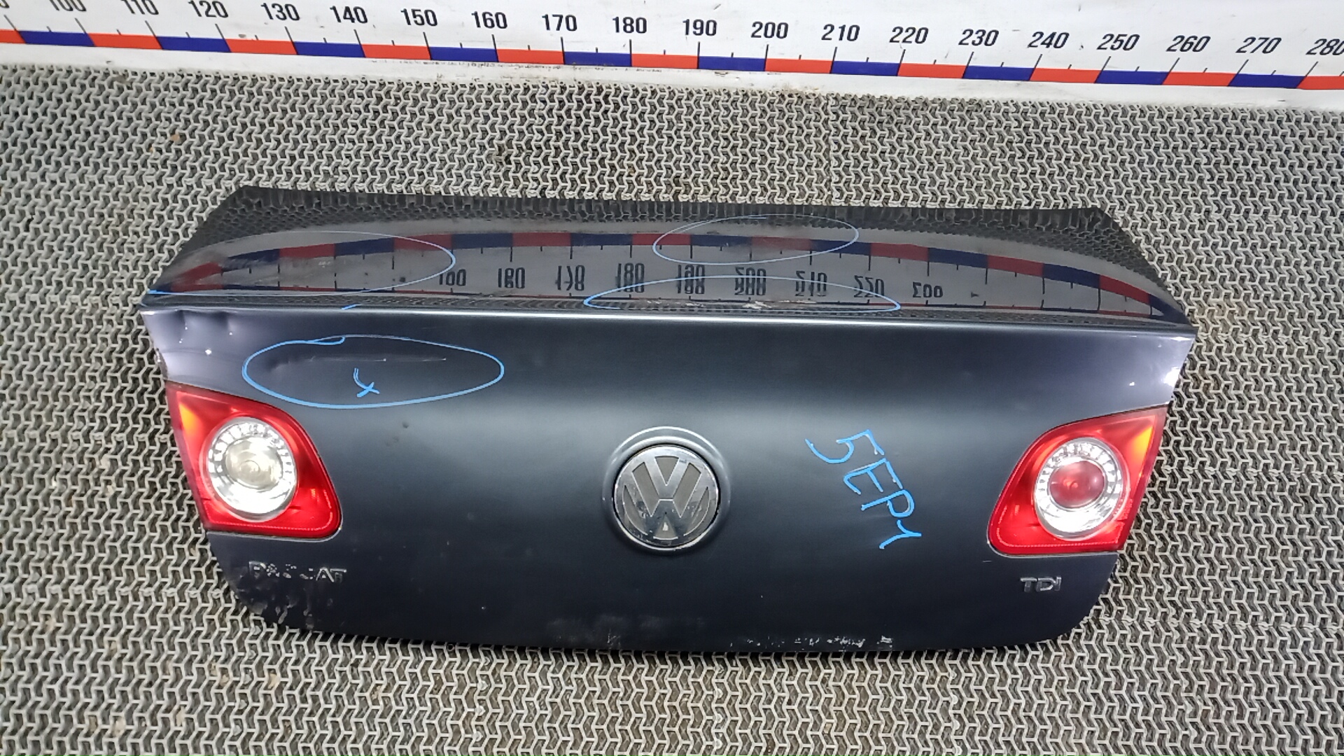 Крышка багажника VOLKSWAGEN PASSAT B6