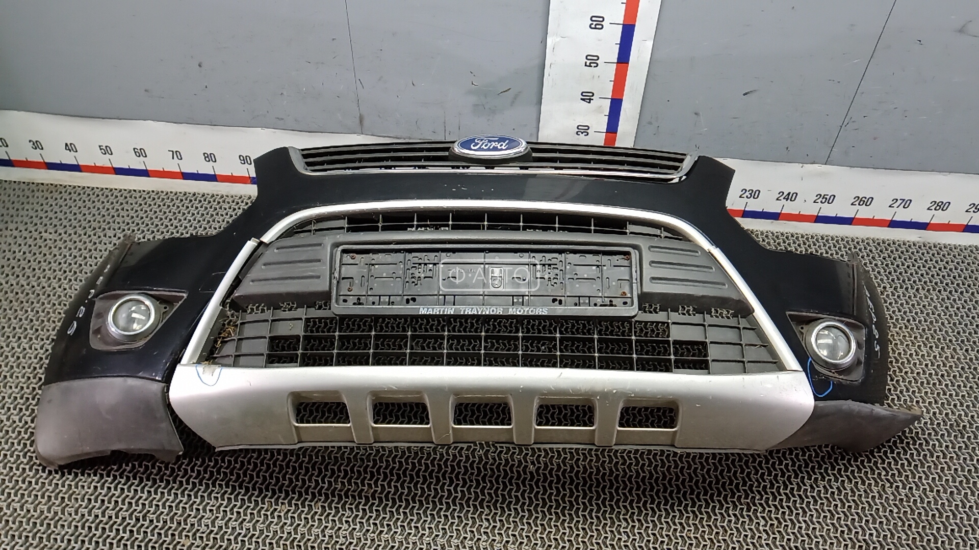 Бампер передний