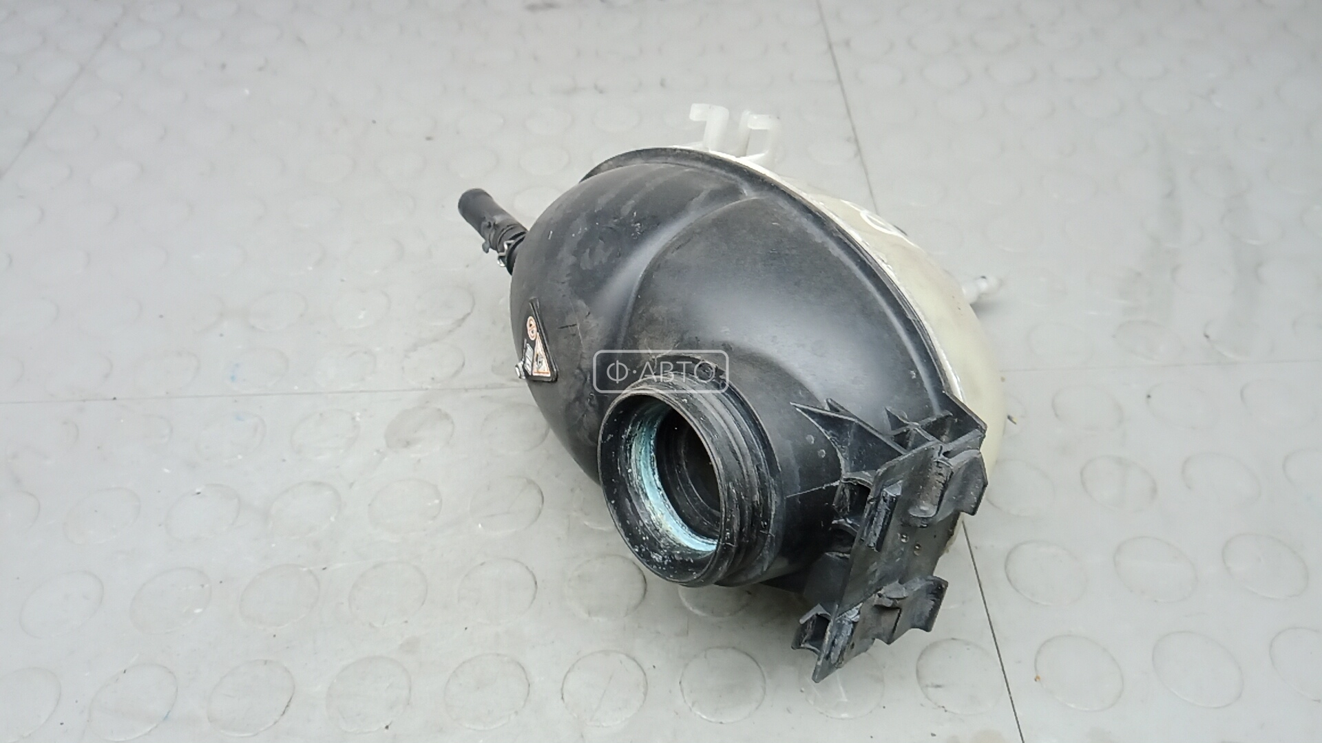 Бачок расширительный