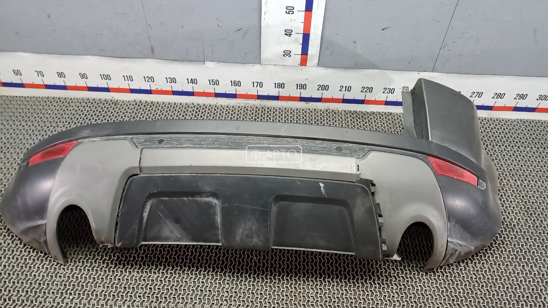 Бампер задний