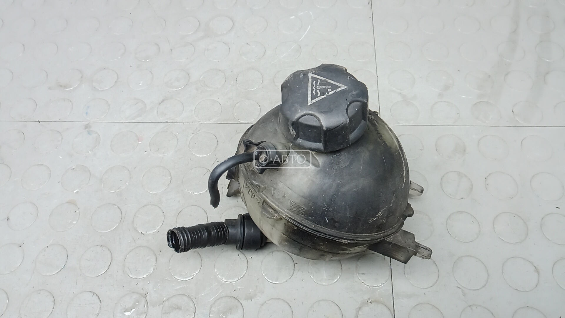 Бачок расширительный