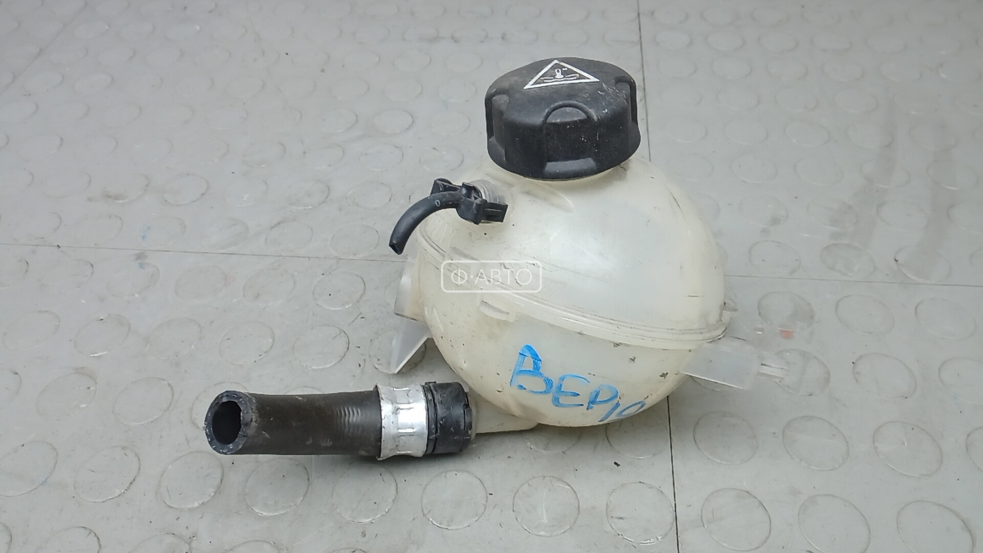 Бачок расширительный