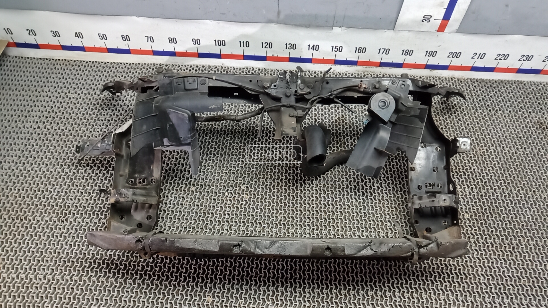 Передняя панель крепления облицовки (телевизор)