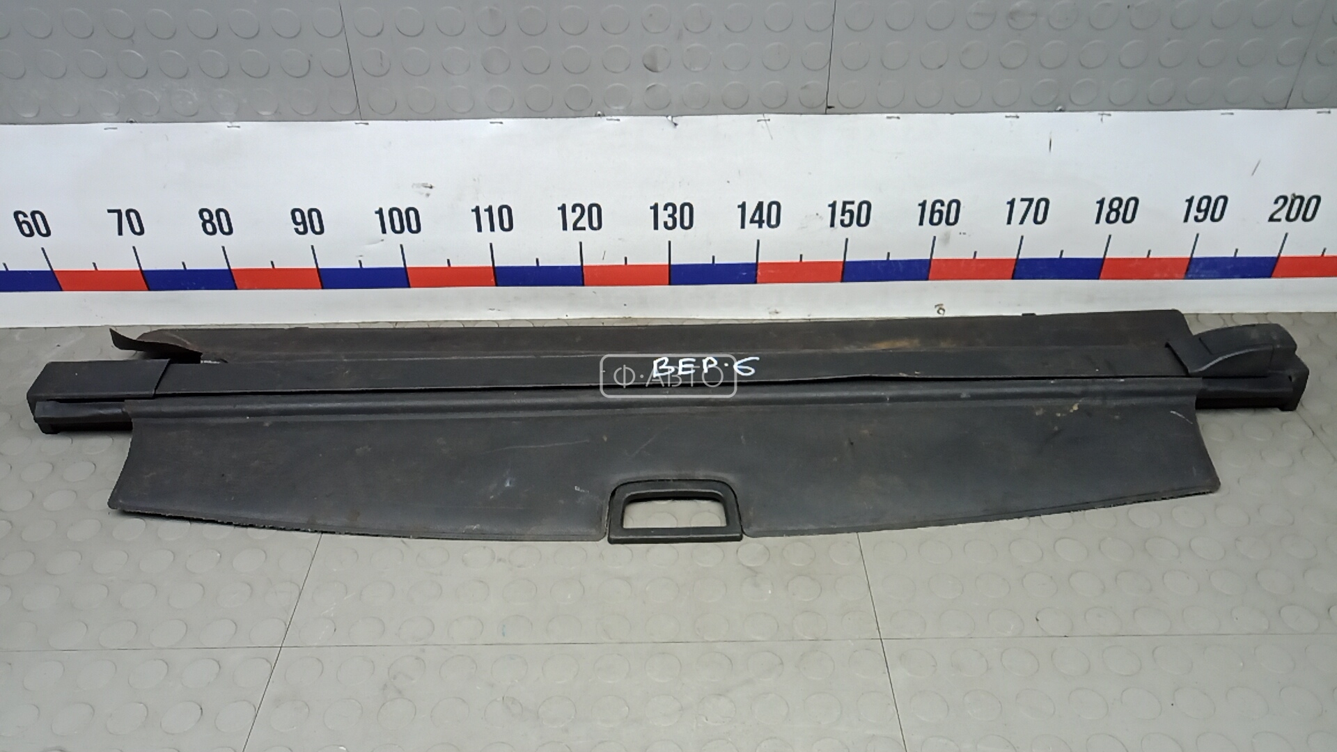 Шторка багажника