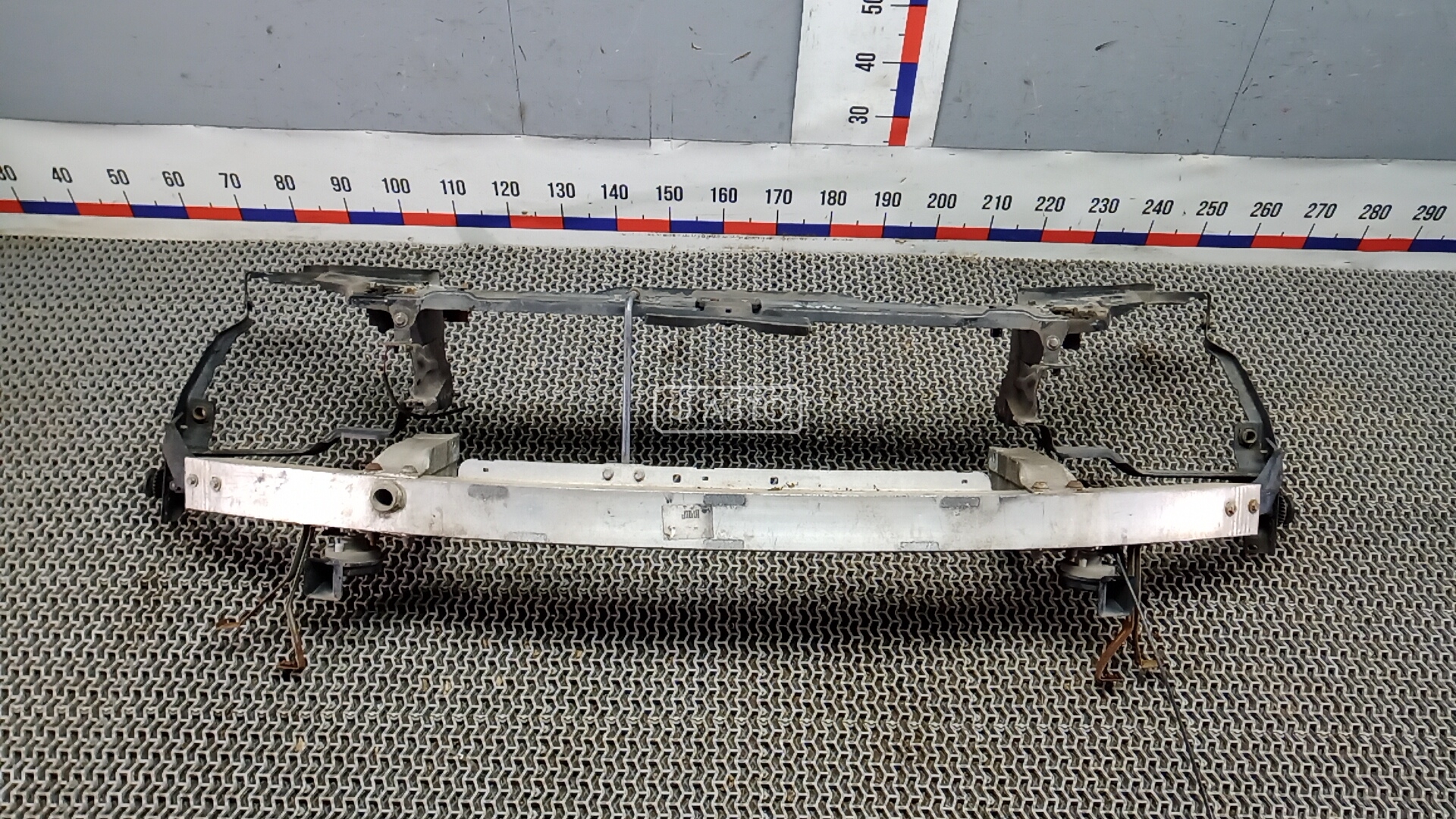 Передняя панель крепления облицовки (телевизор)