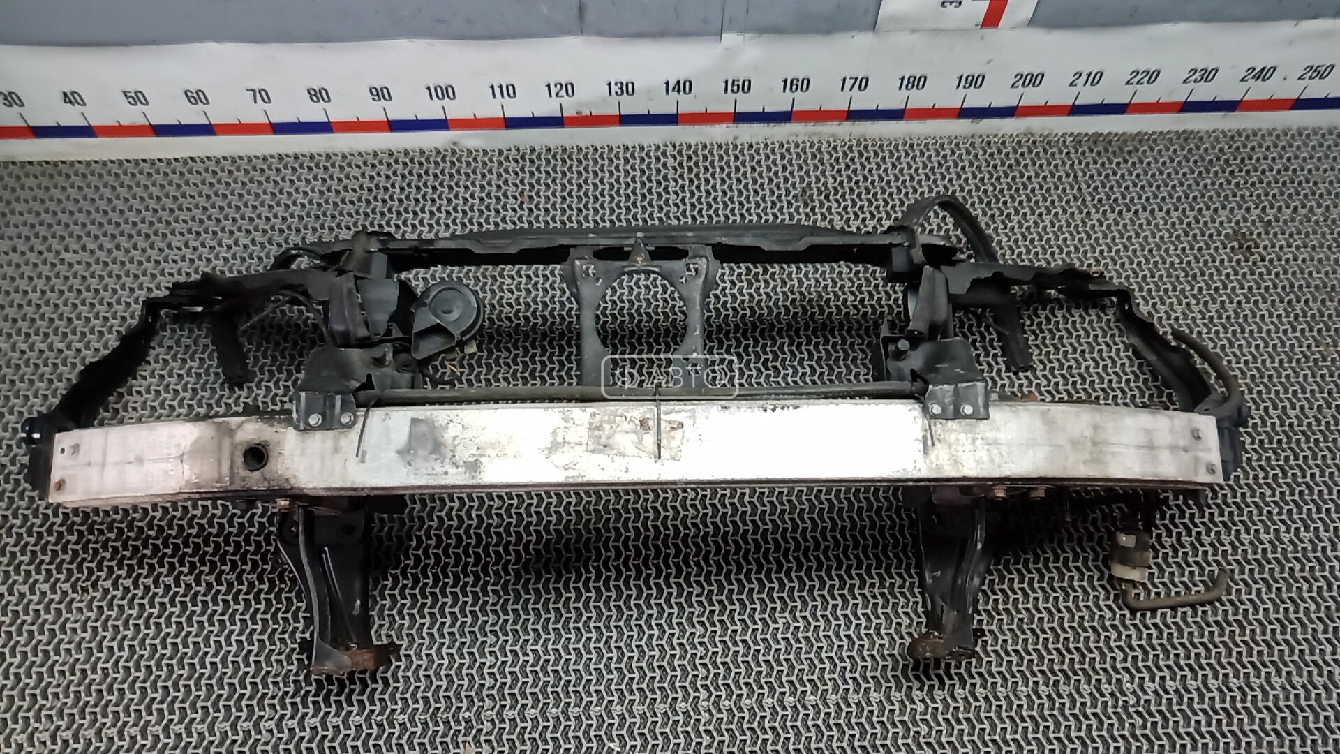 Передняя панель крепления облицовки (телевизор)