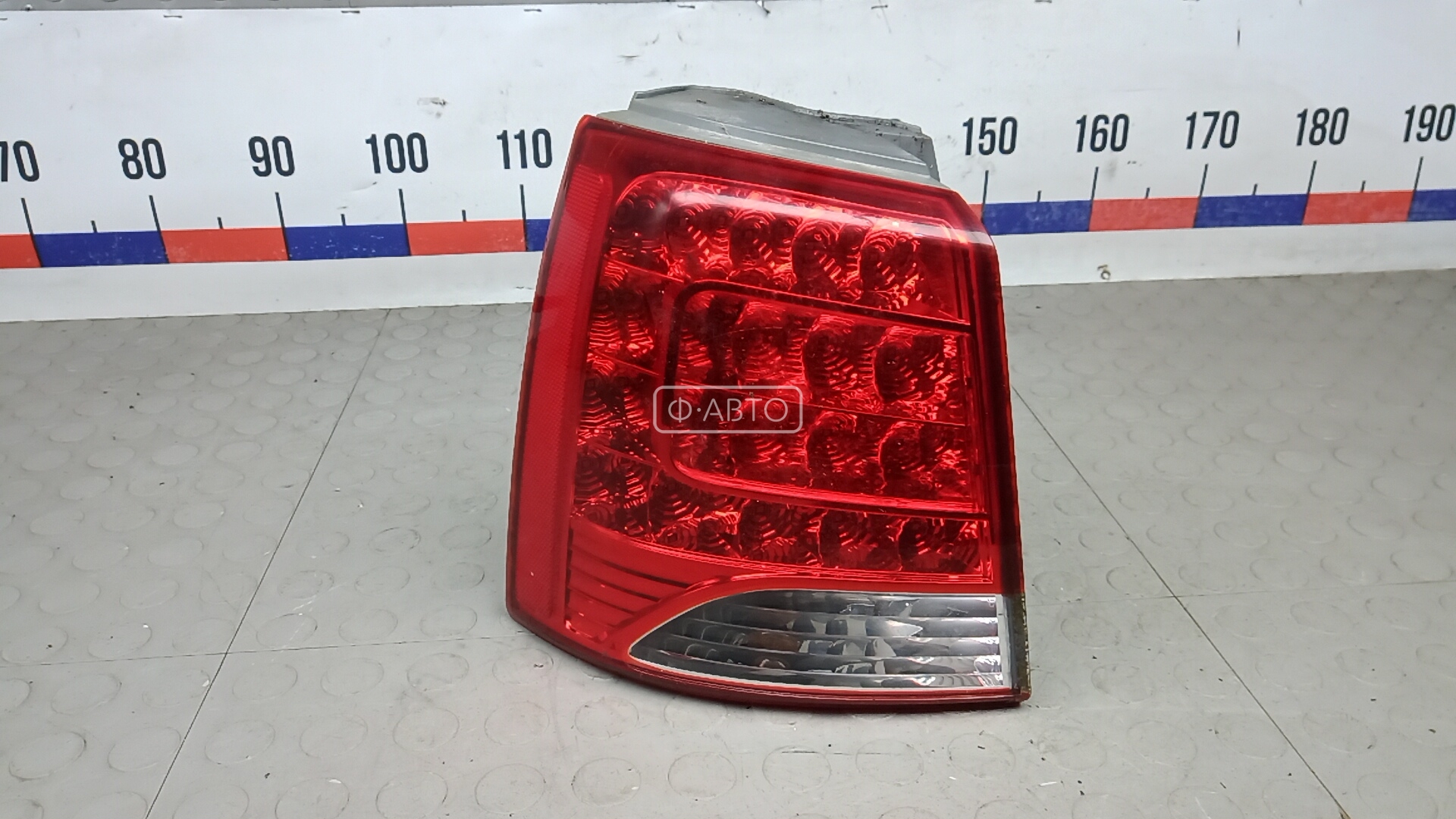 Фонарь задний левый