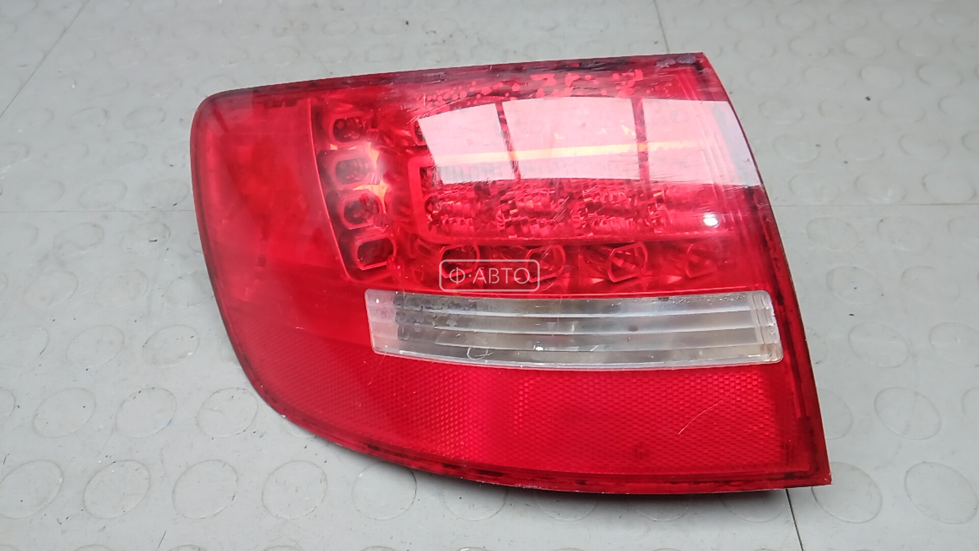 Фонарь задний левый