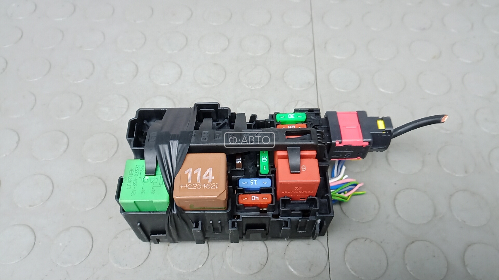 Блок предохранителей