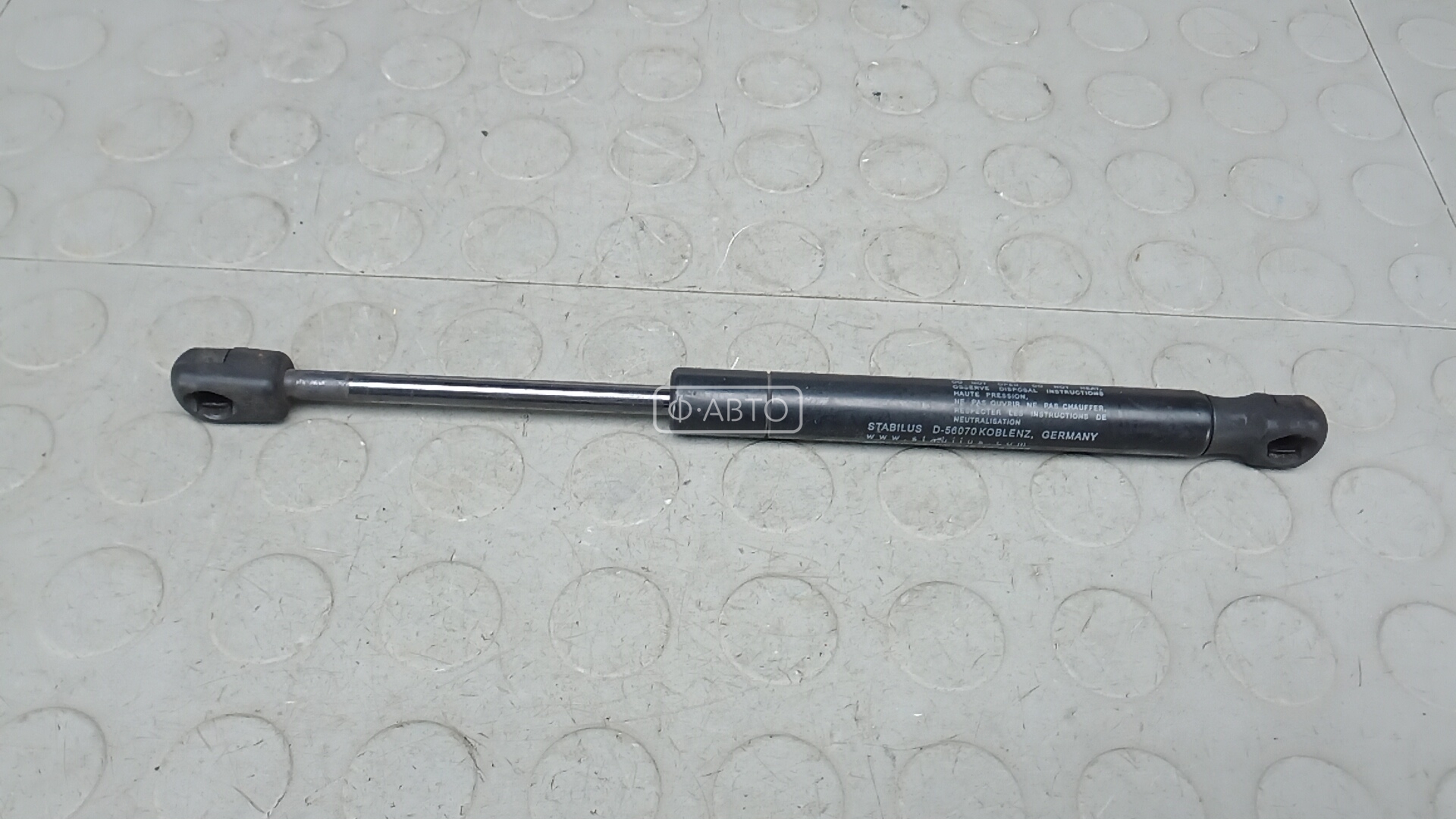 Амортизатор капота