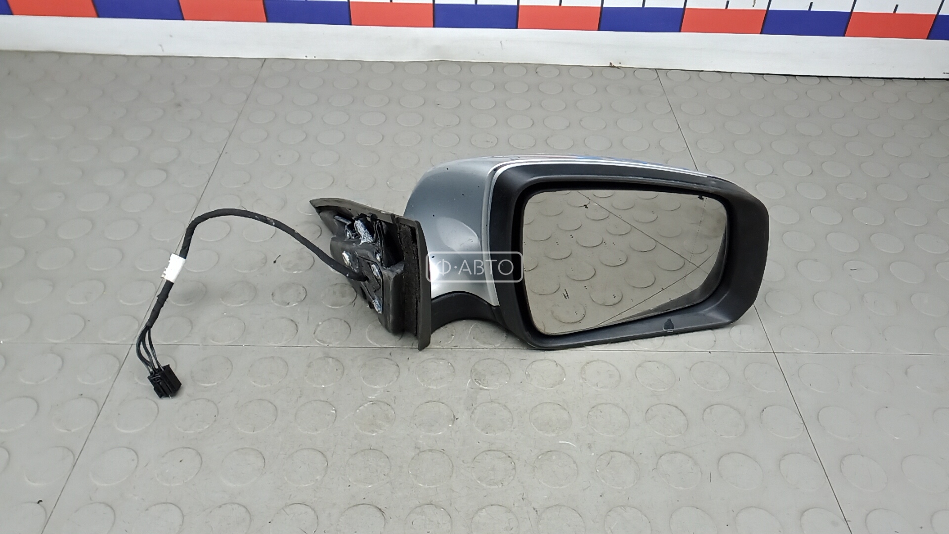 Зеркало наружное правое