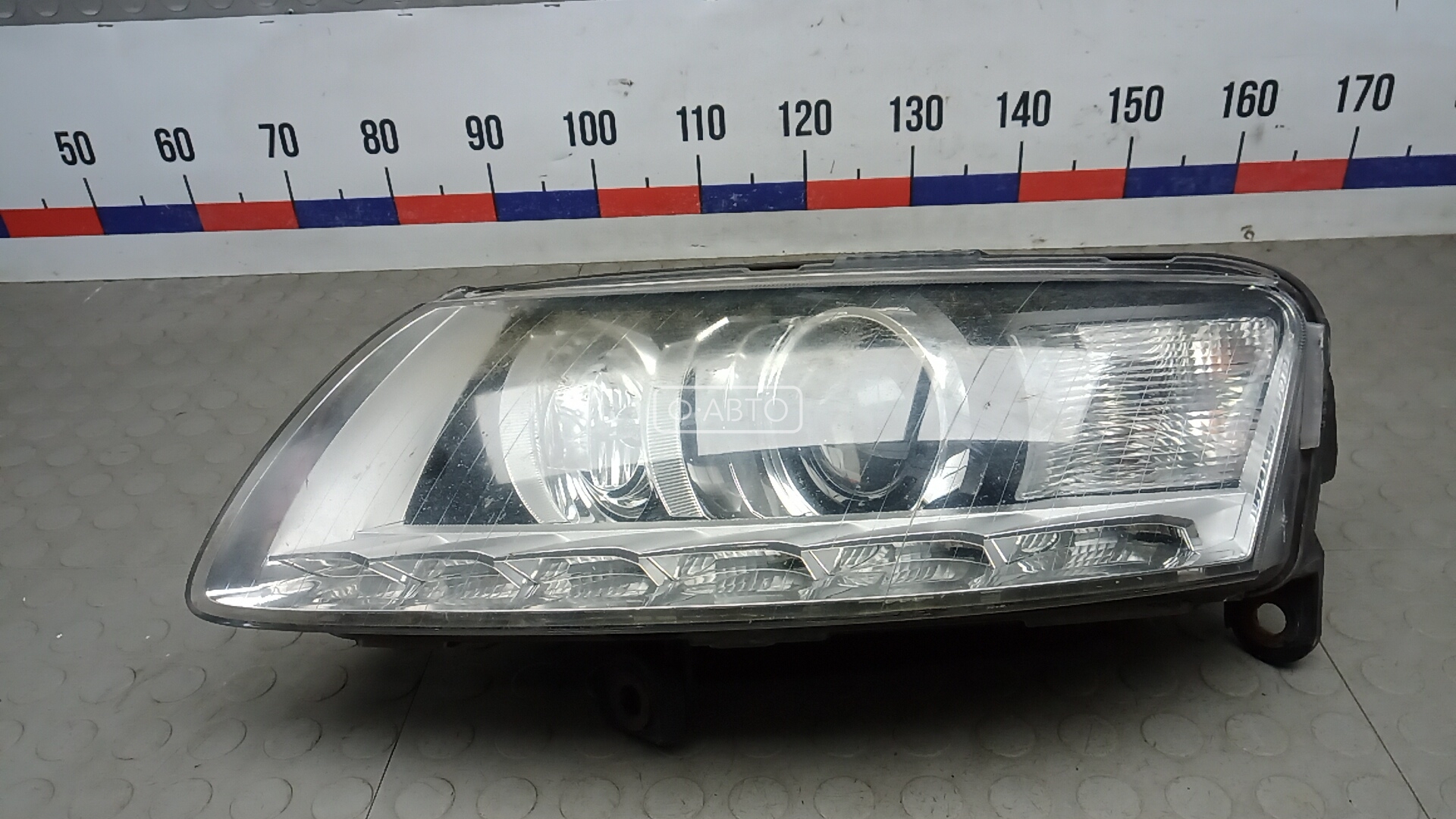 Фара левая