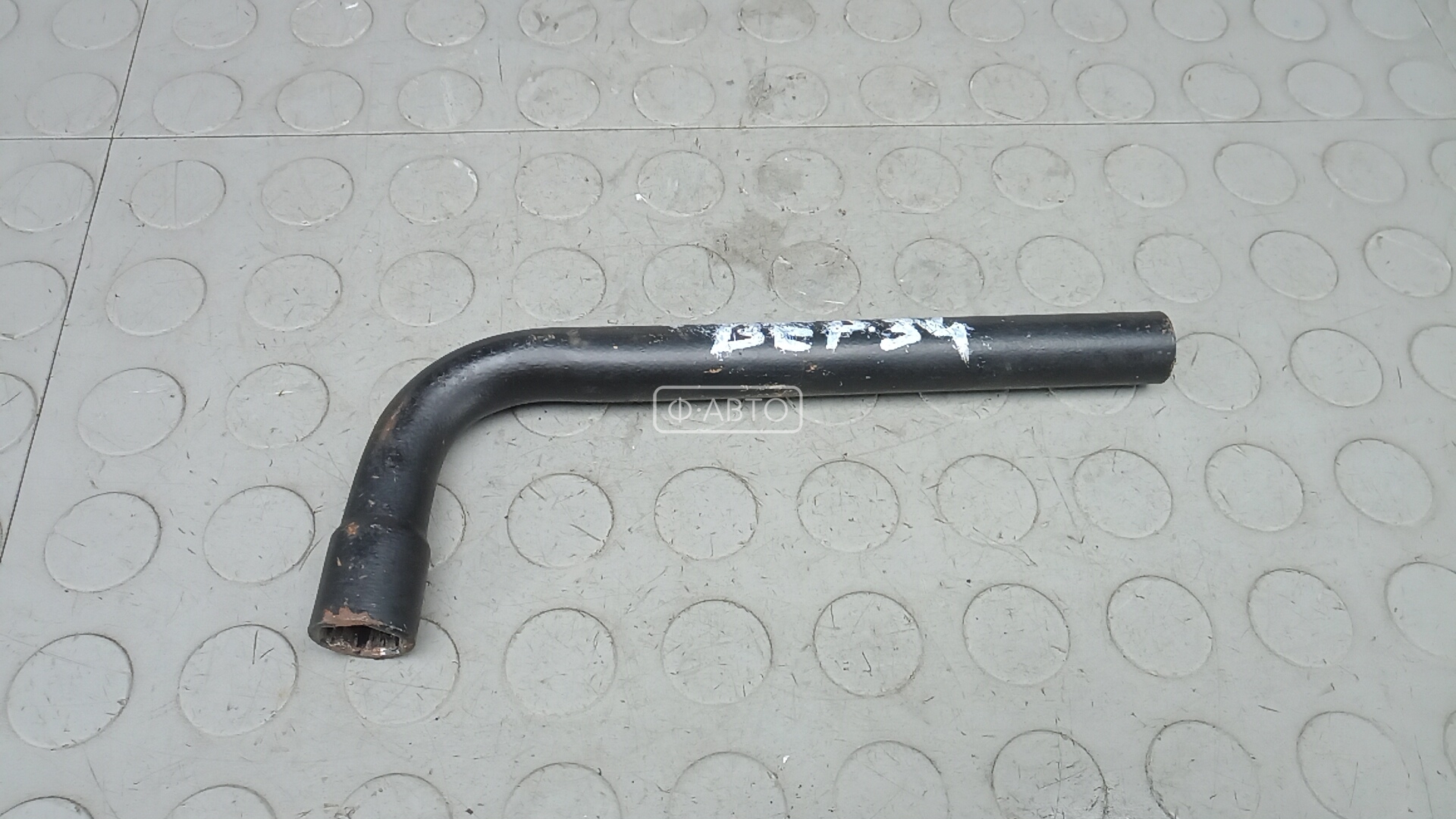 Ключ колесный