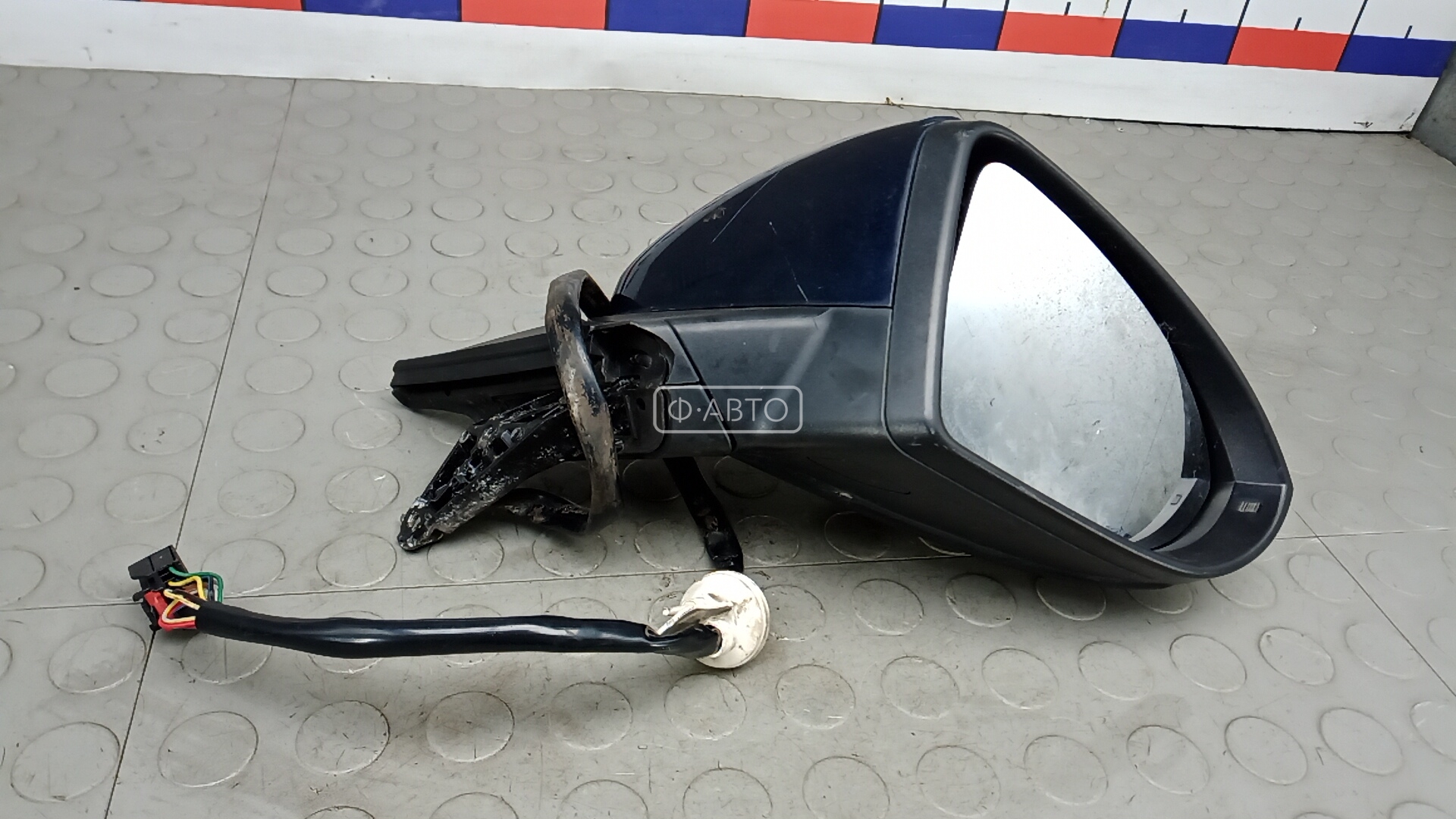 Зеркало наружное правое