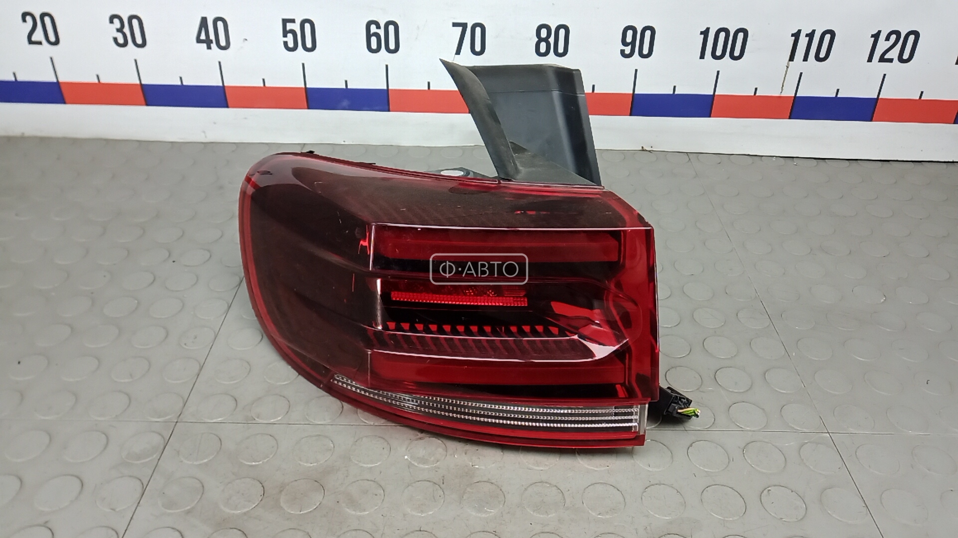 Фонарь задний левый