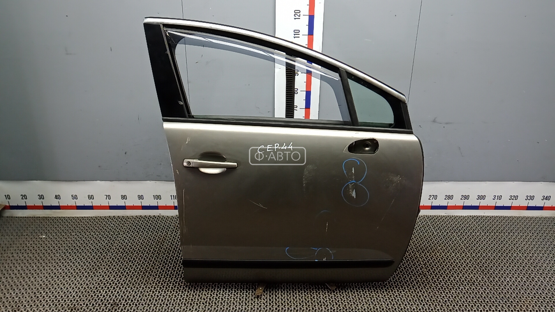 Дверь передняя правая