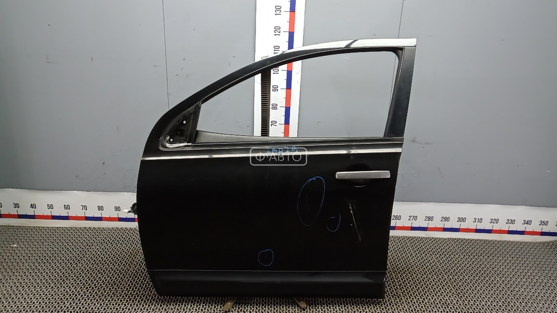 Дверь передняя левая