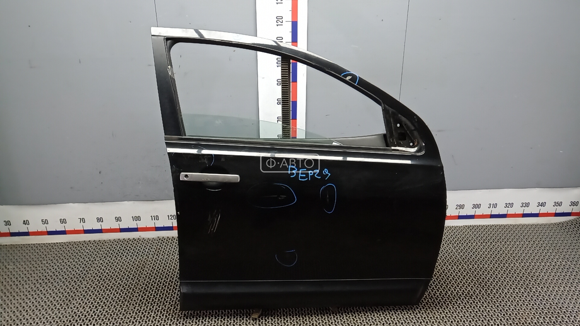 Дверь передняя правая