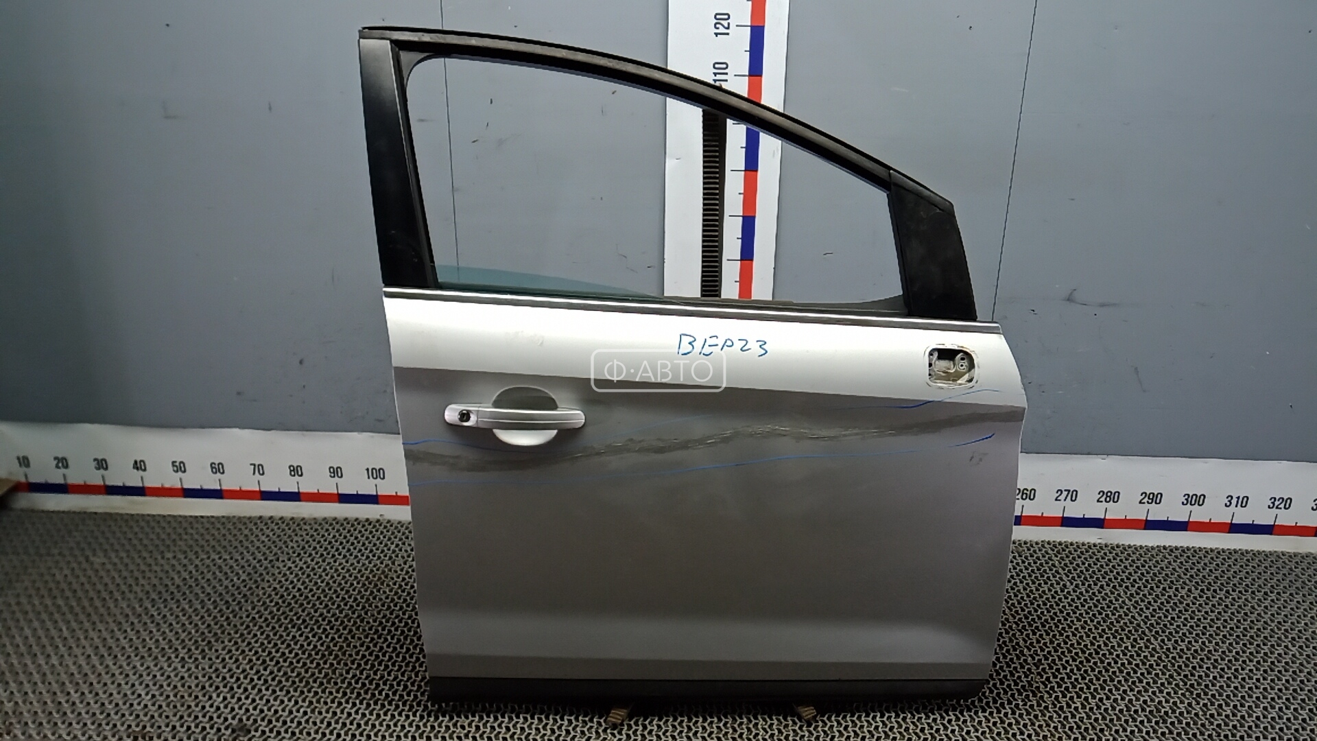 Дверь передняя правая
