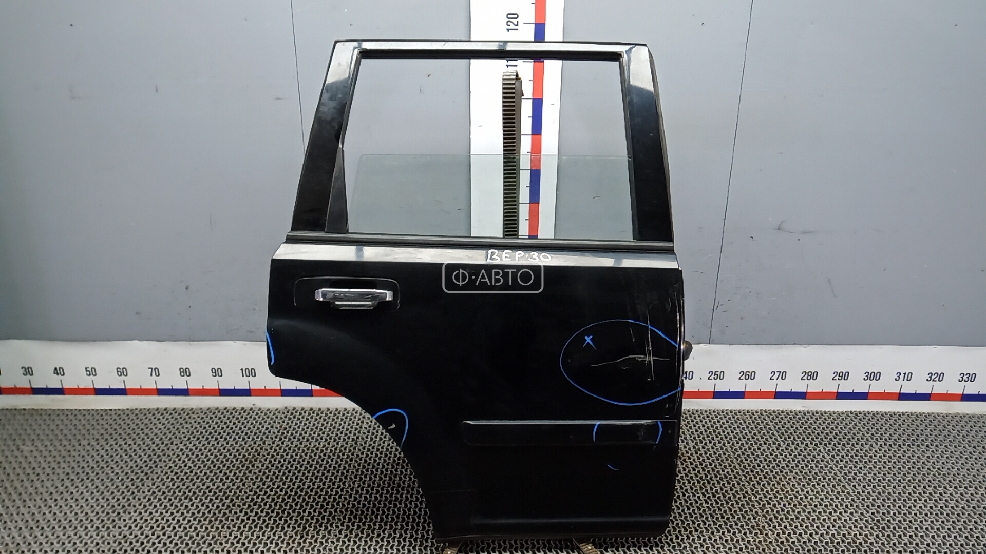 Дверь задняя правая