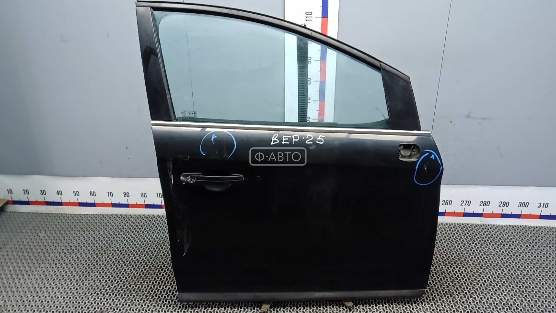 Дверь передняя правая