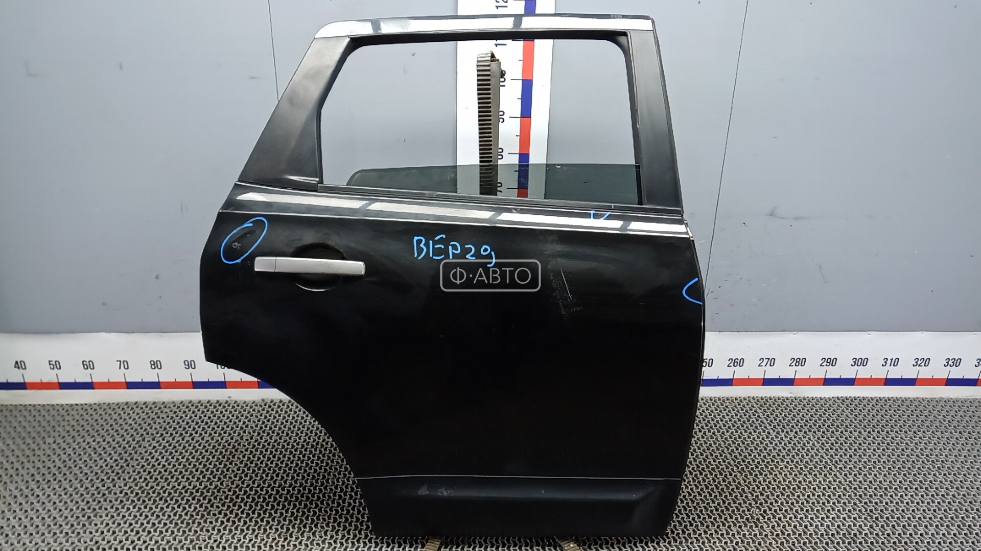 Дверь задняя правая