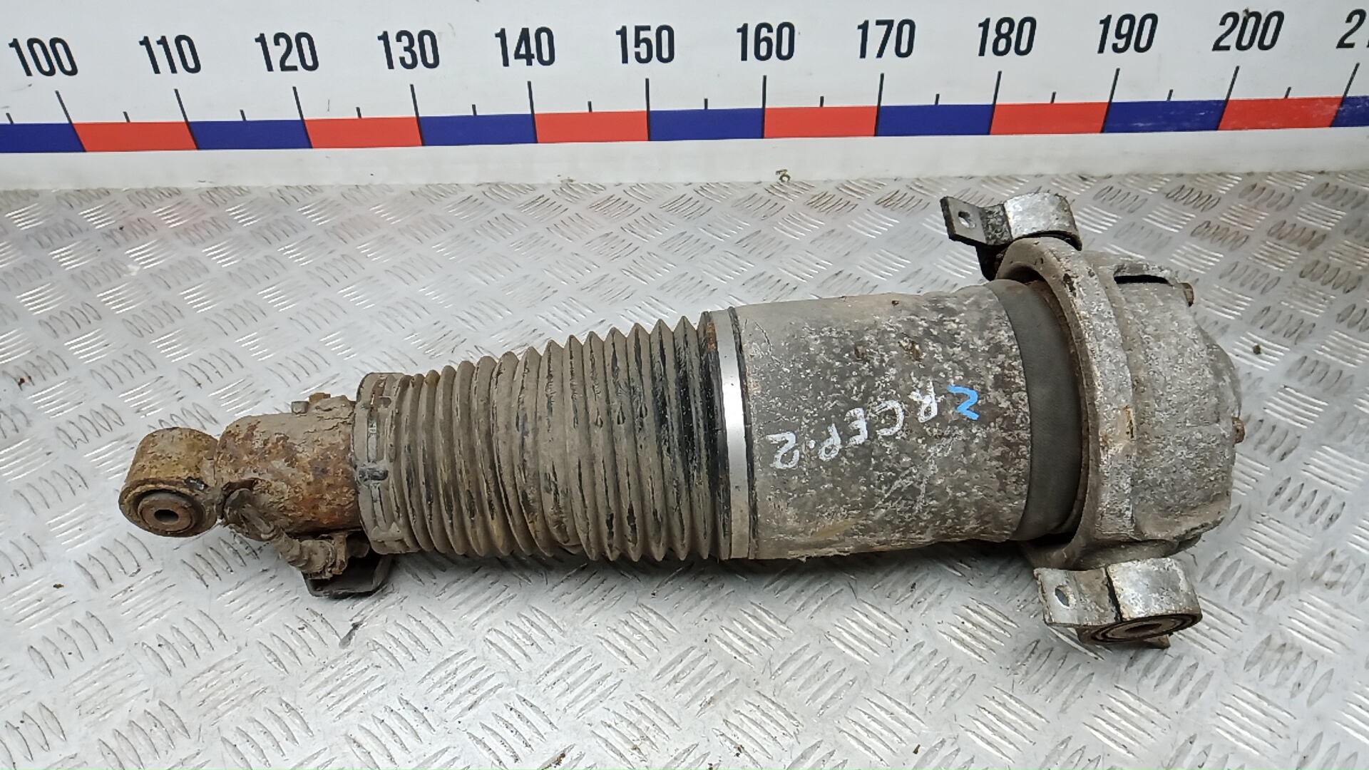 Пневмоподушка задняя AUDI Q7